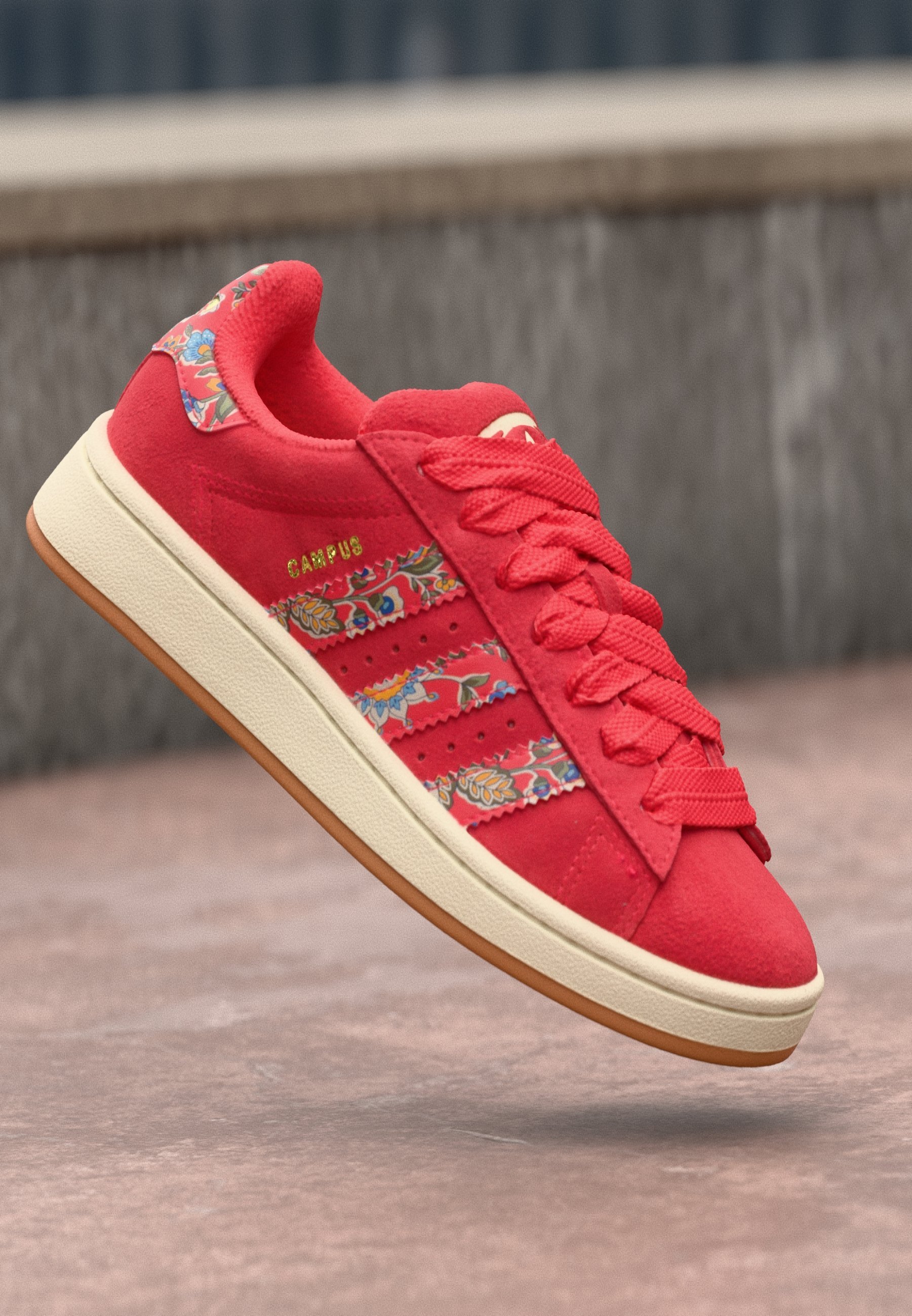 adidas Originals CAMPUS 00S - Sneakers - semi-transparant rood/crème wit/goudkleurig metallic