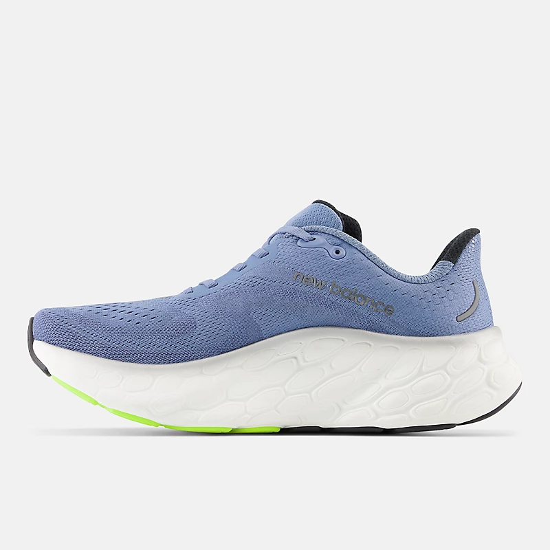 Fresh Foam X More v4 para Homens – Azul Mercúrio com Acabamento Metálico Prateado Escuro