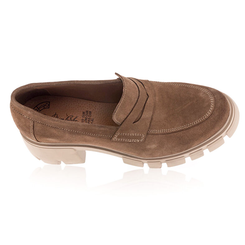 Naisten ruskeat loaferit/veneilykengät