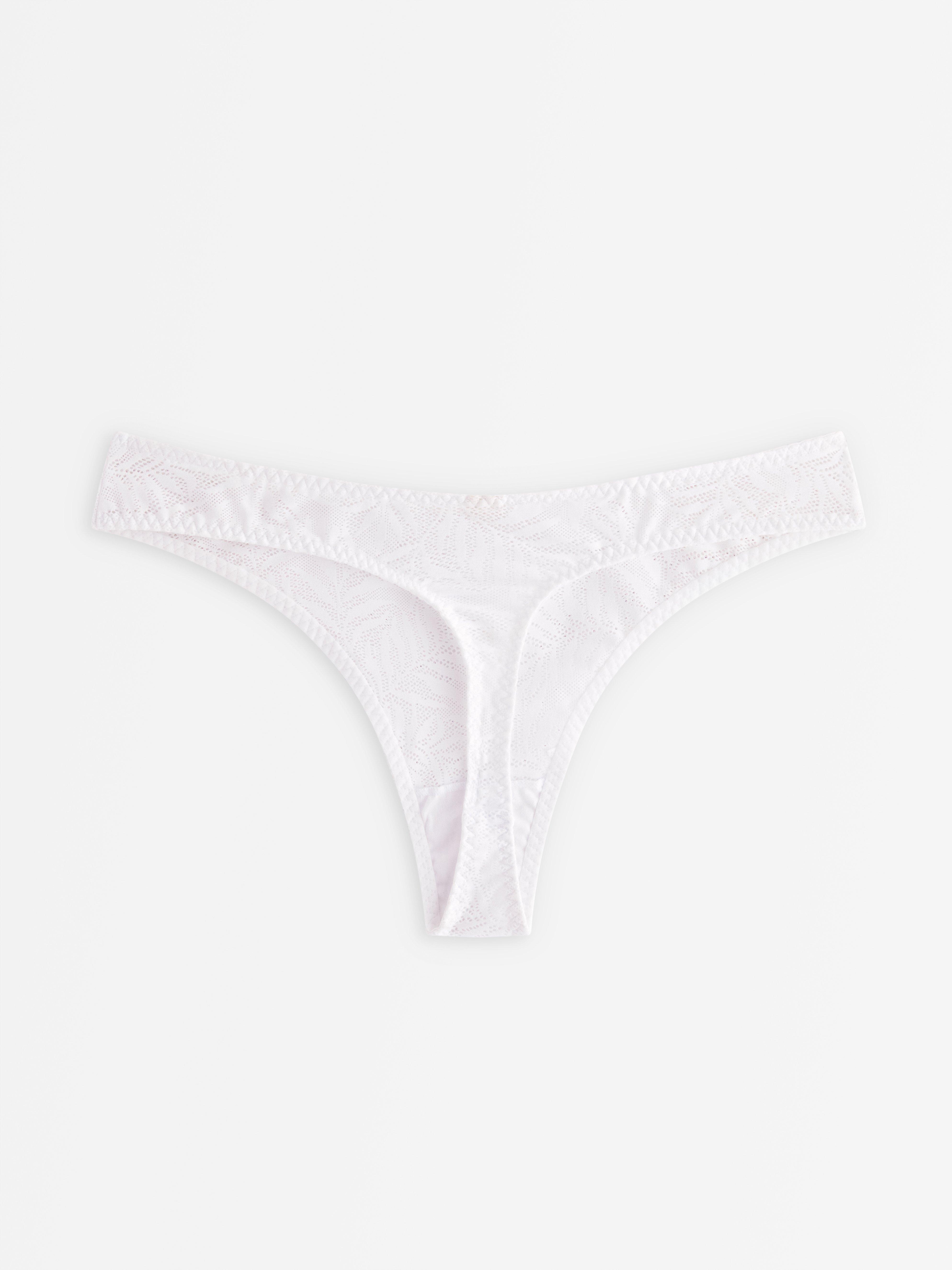 Stringtrosa i spets White