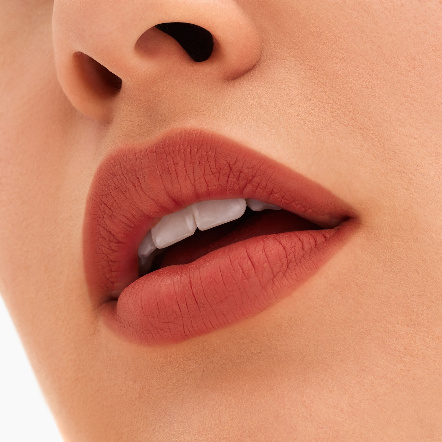 MAC ruž za usne Locked Kiss - 1,8 g