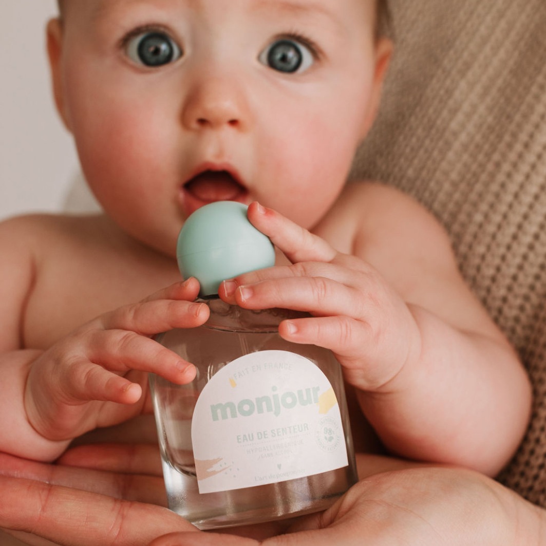 MONJOUR Ma toute première eau de senteur