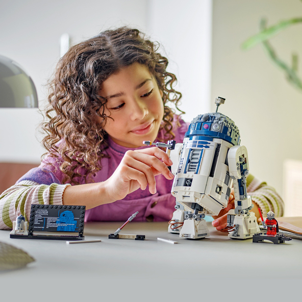 Star Wars™ R2-D2™ 75379