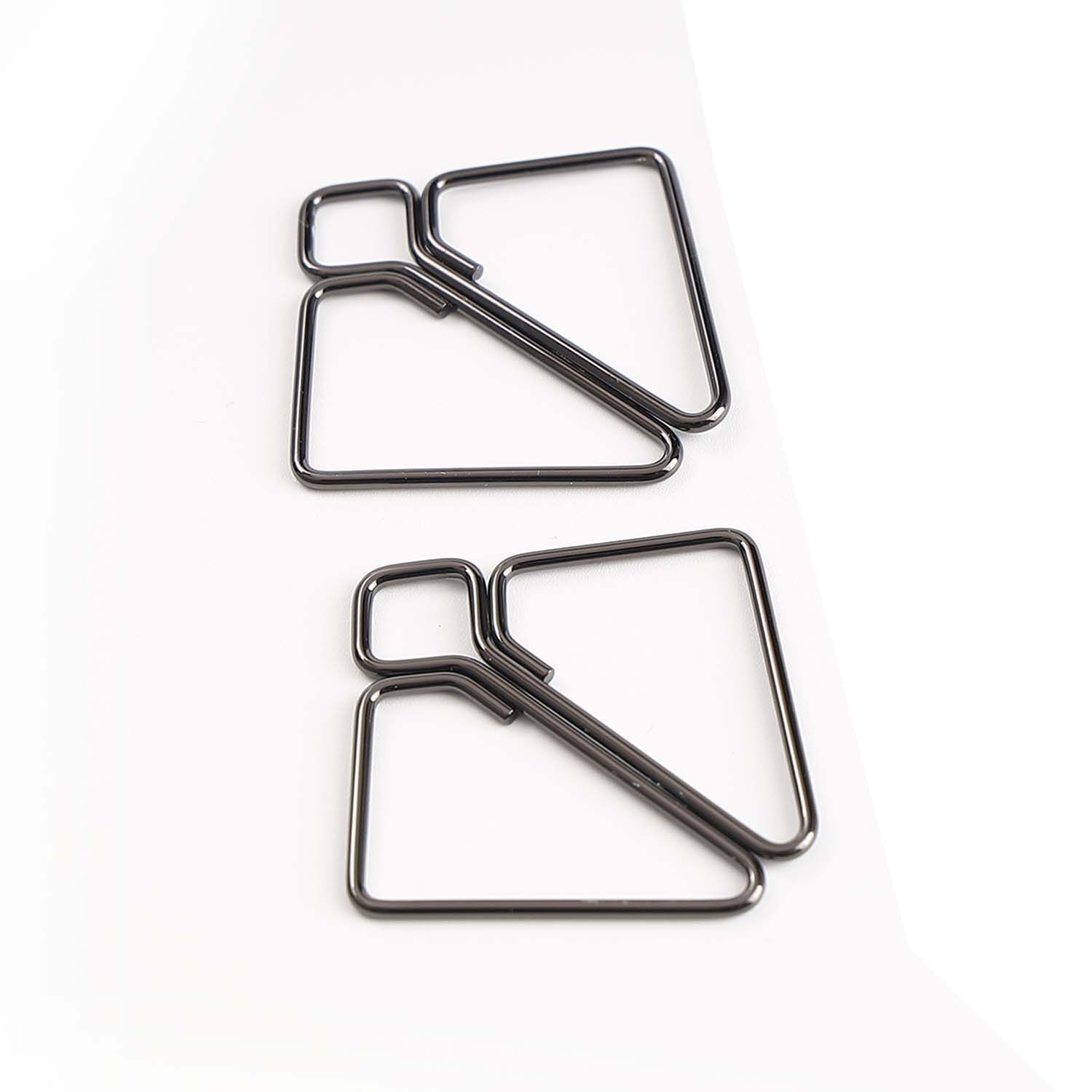 Pinces à tétons Lockink avec pendentif lourd, grises