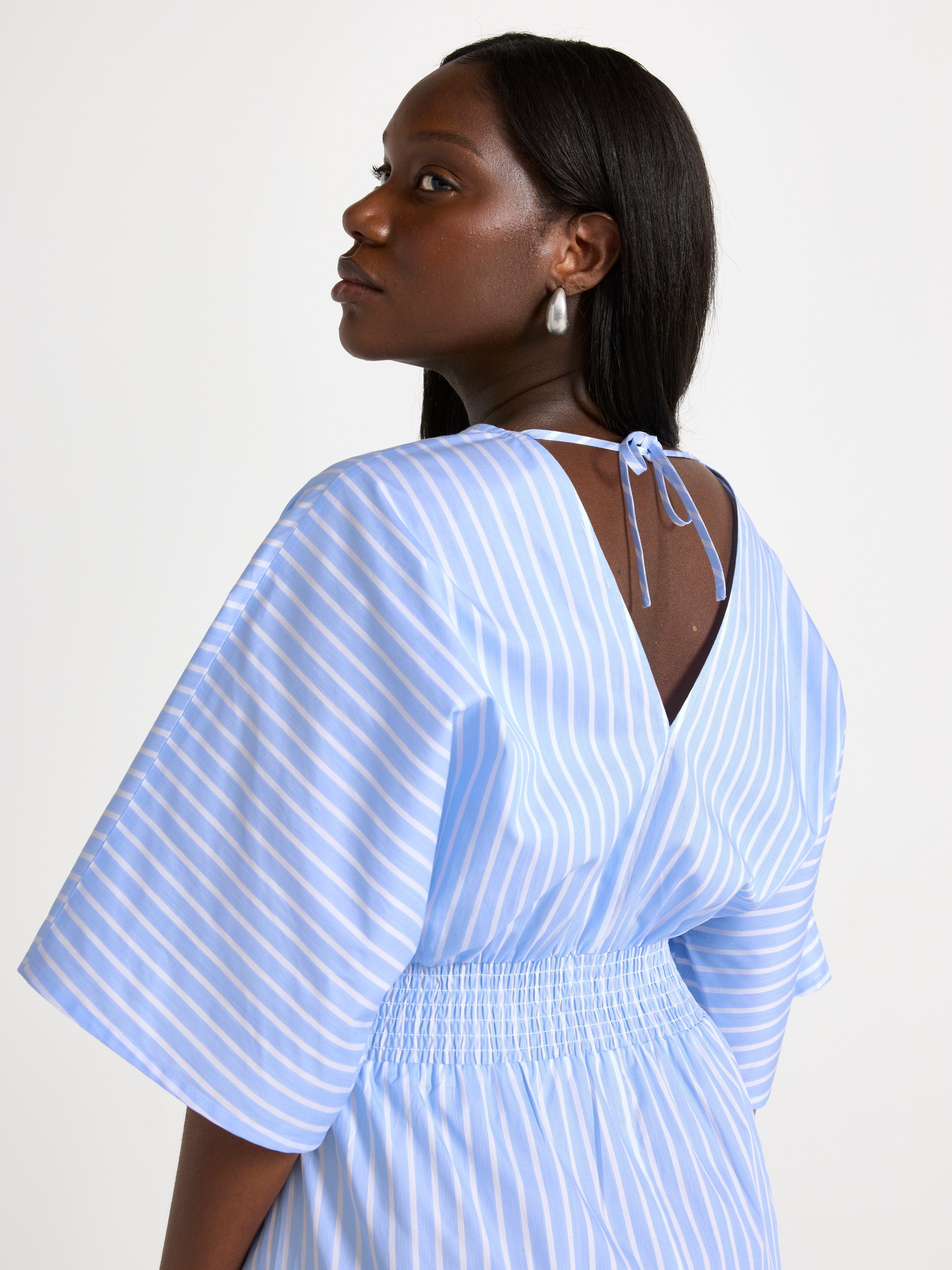 Vestido de maternidad azul para mamá