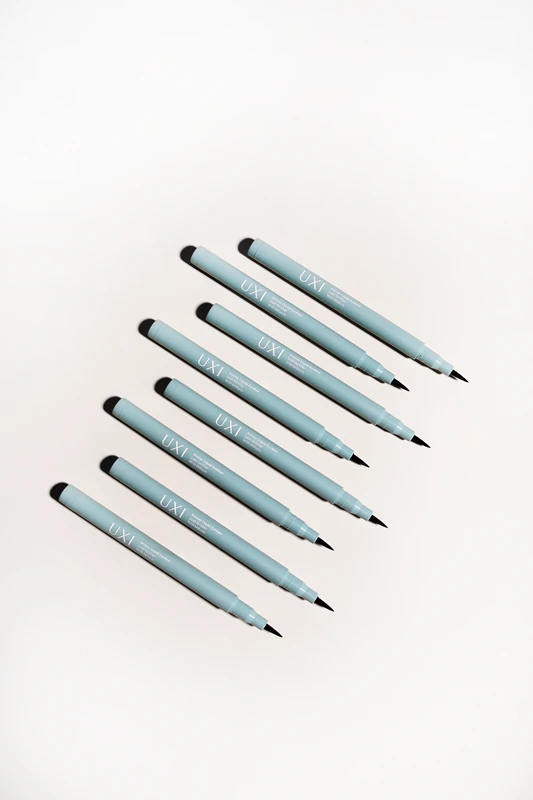 UXI BEAUTY Delineador Líquido Intenso