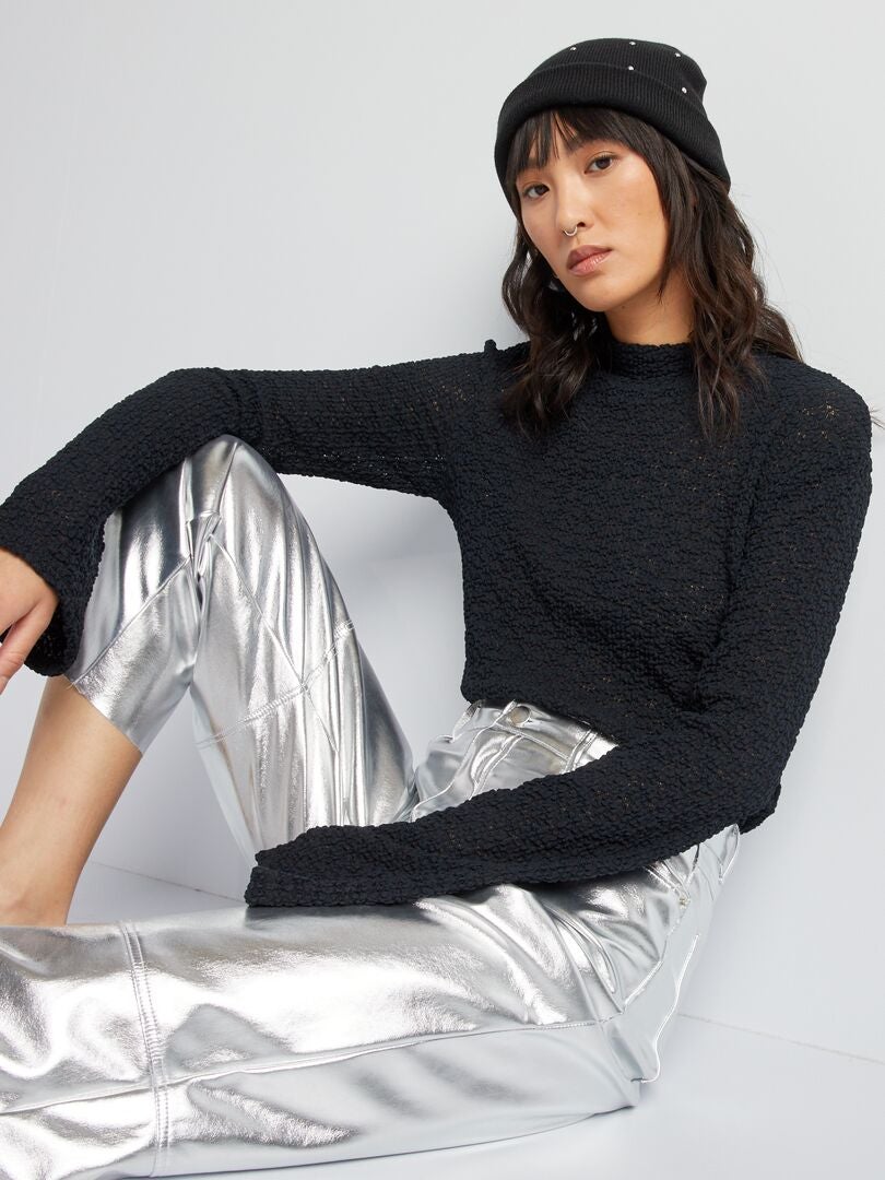 Stretch T-shirt van opengewerkt breisel met kant - zwart
