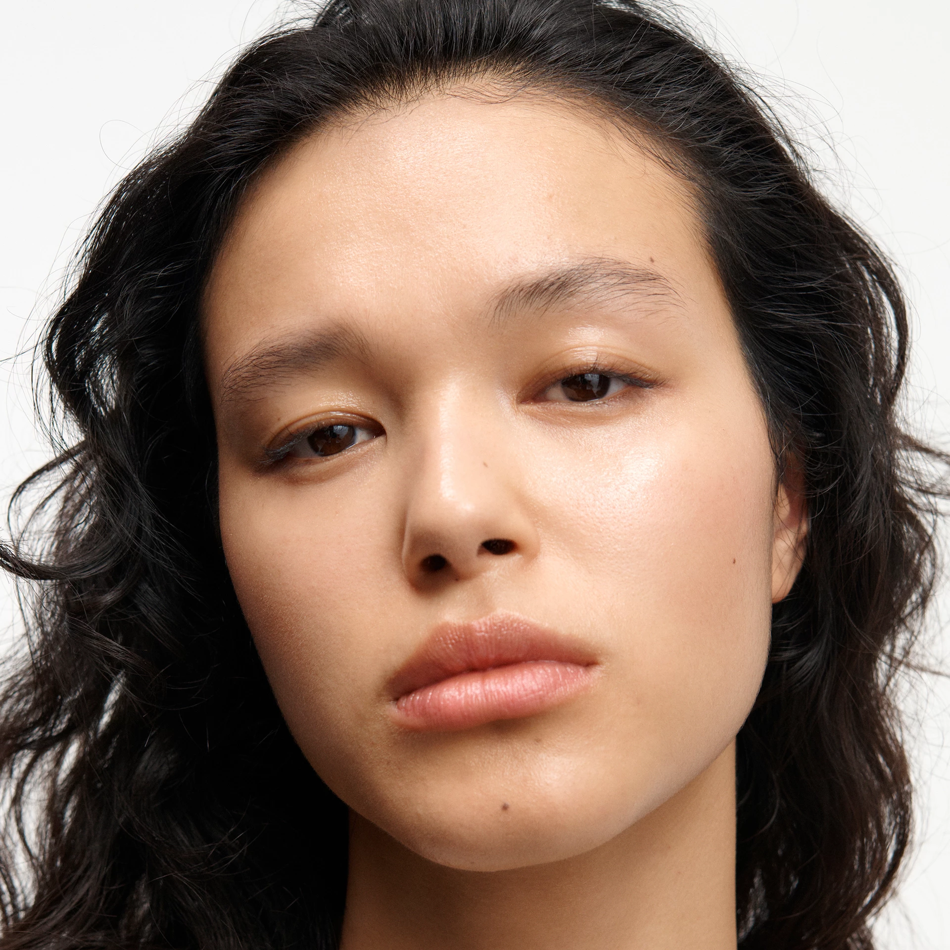 Ser colorat luminos Skin Enhance 60 - Rose Inc