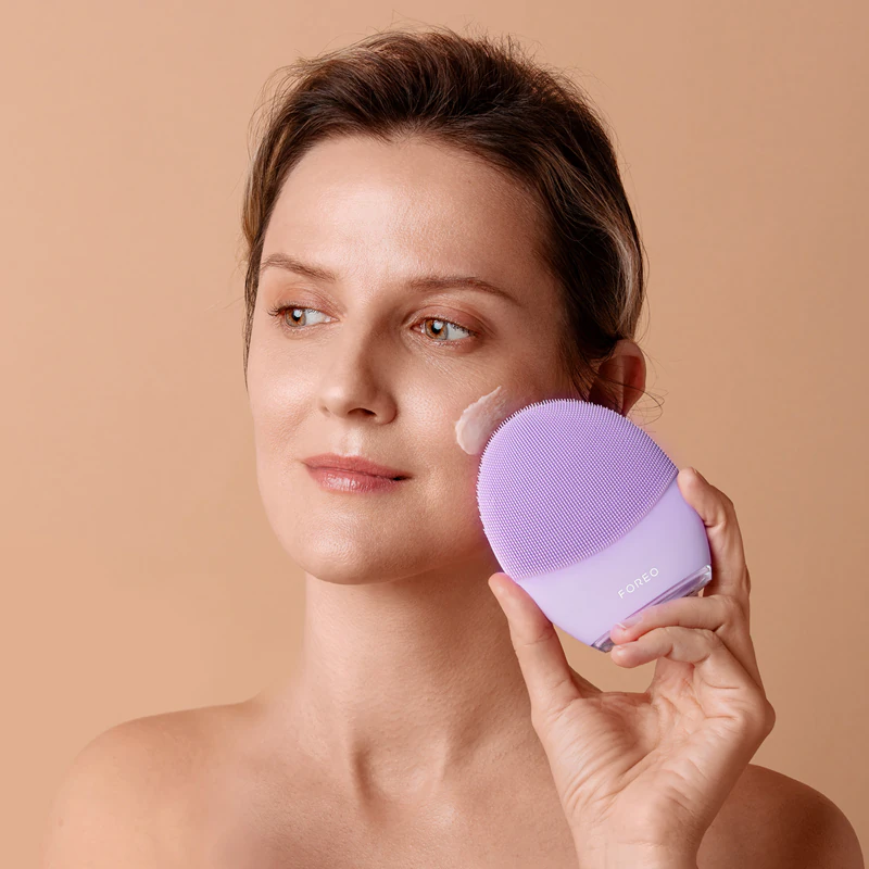 FOREO SUPERCHARGED Triple Action Intenzívne hydratačný a zjemňujúci krém