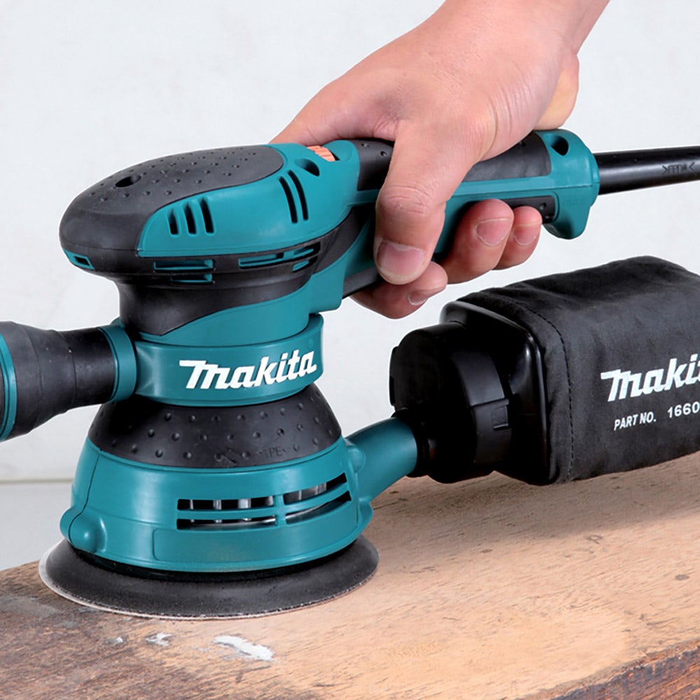 Lixadeira Orbital Aleatória MAKITA 300W 125mm BO5041KX