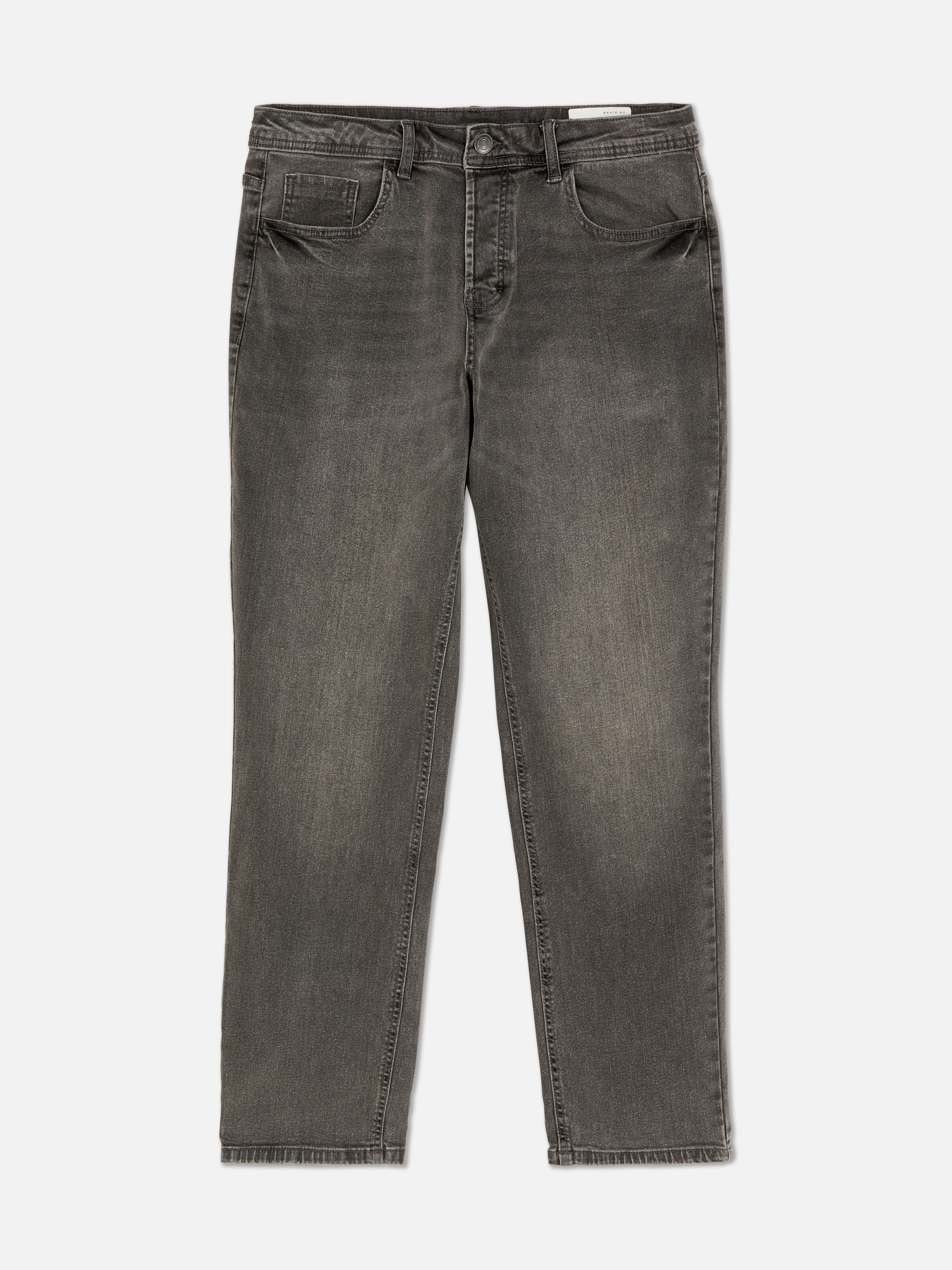 Gerade geschnittene Stretch-Jeans mit verdecktem Reißverschluss und fünf Taschen.
