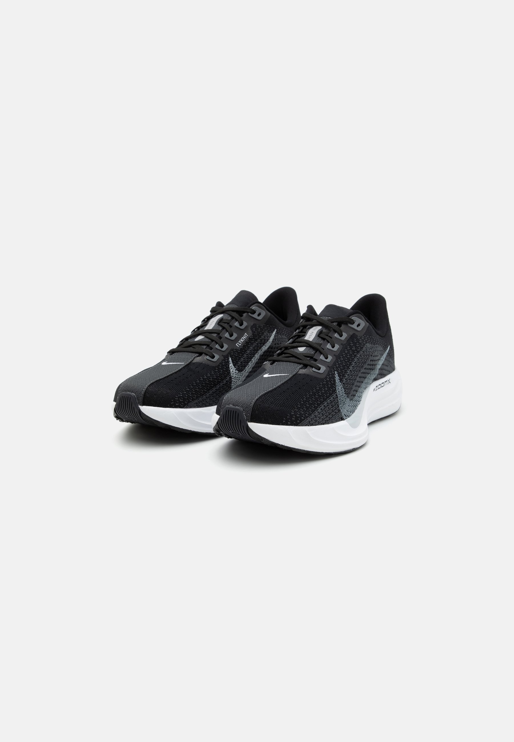 Nike Performance PEGASUS PLUS - Hardloopschoenen voor op de weg - zwart/puur platina/antraciet/wit