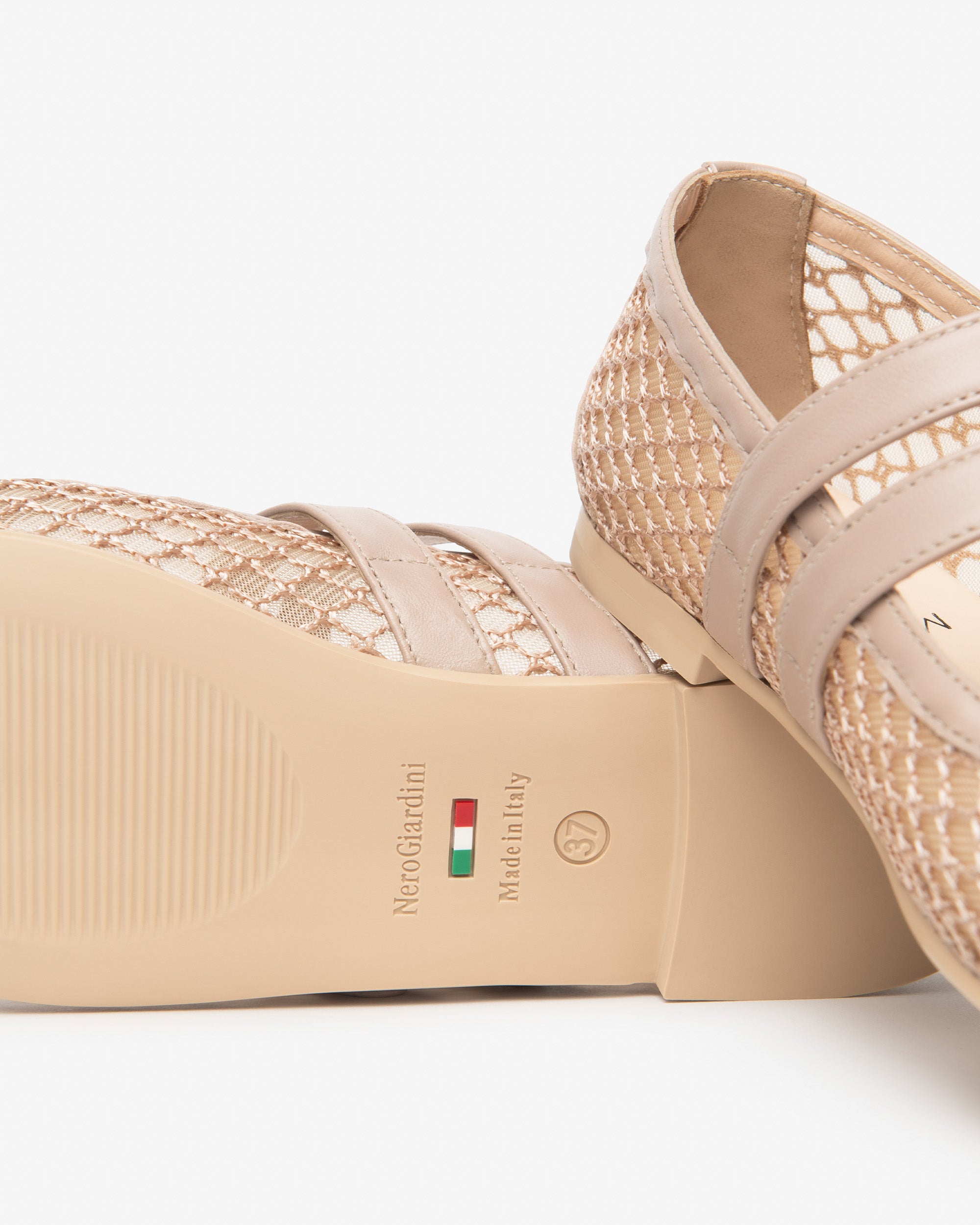 Damenballerinas aus Canvas und Leder