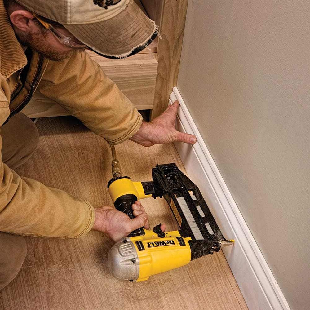 DEWALT 25-64mm Série C 16ga Precisão Pneumática Spot Nailer Bradder DPN1664PP-XJ
