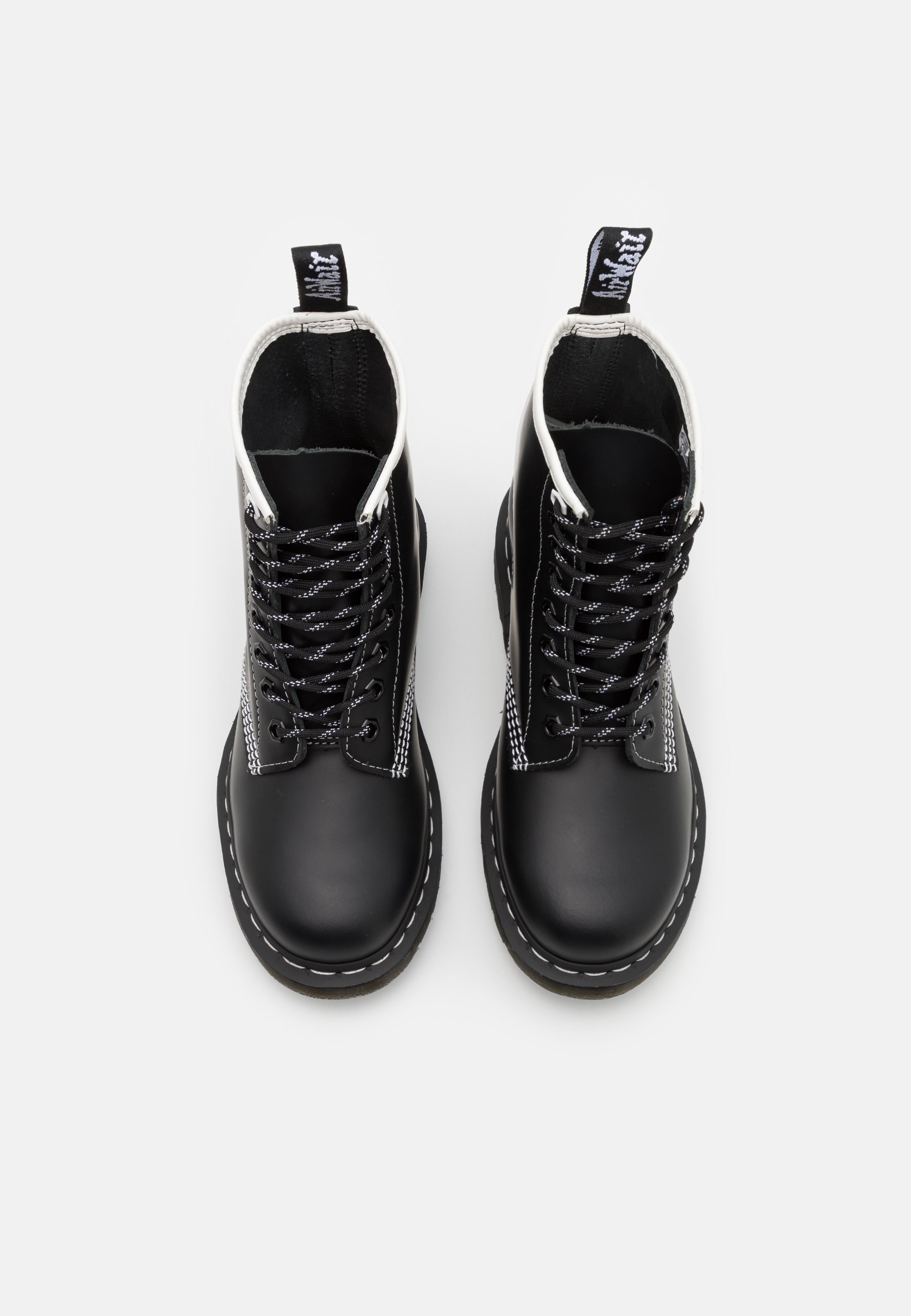 Dr. Martens veterlaarsjes - zwart