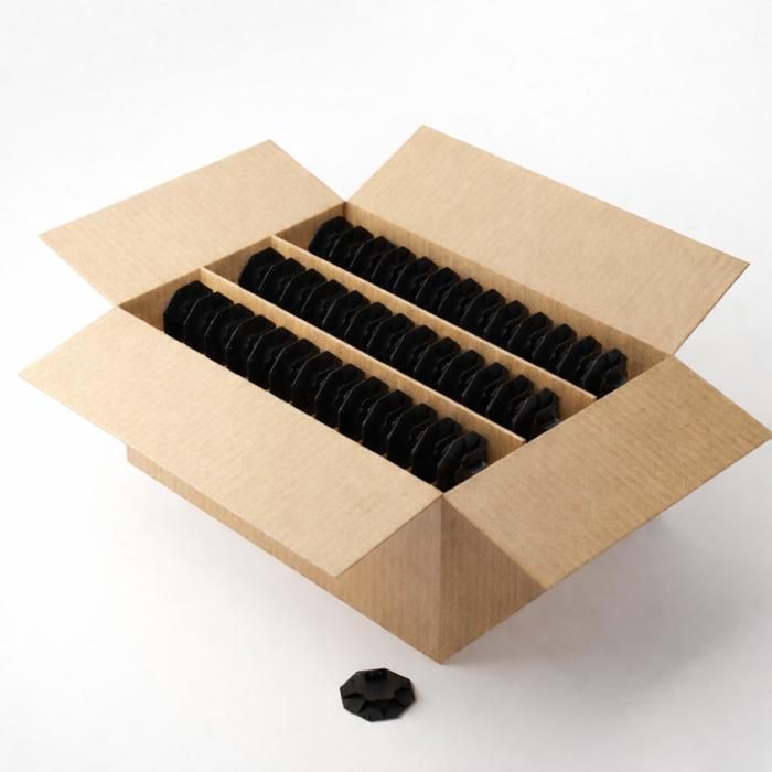 Verpakking van 50 voetstukken 18-30 mm voor houten en composiet terrasplanken - L: 148 mm - B: 148 mm - Zwart