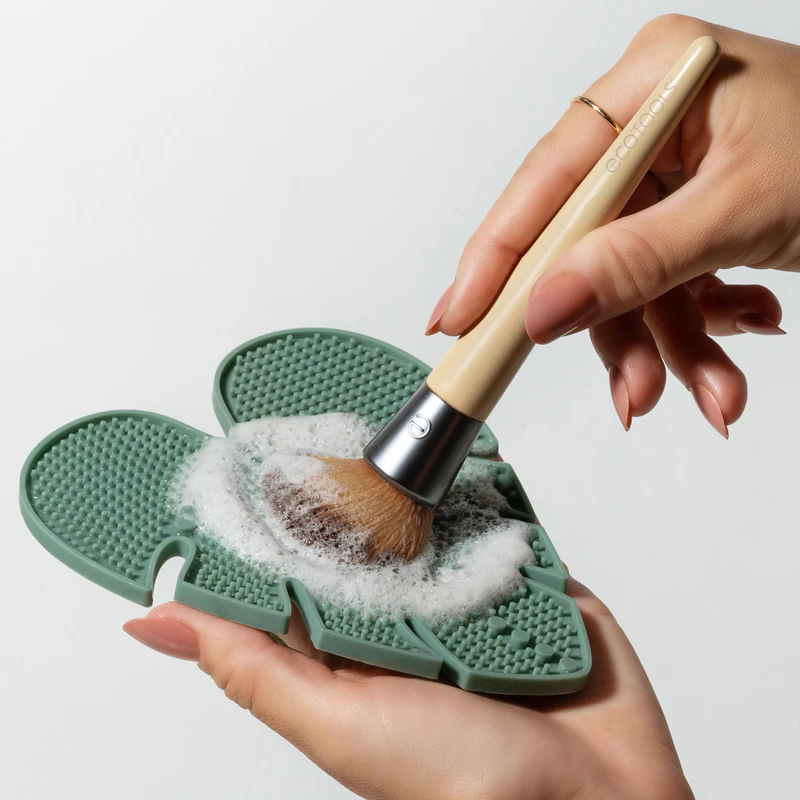 Čistiaca podložka na štetce na make-up EcoTools