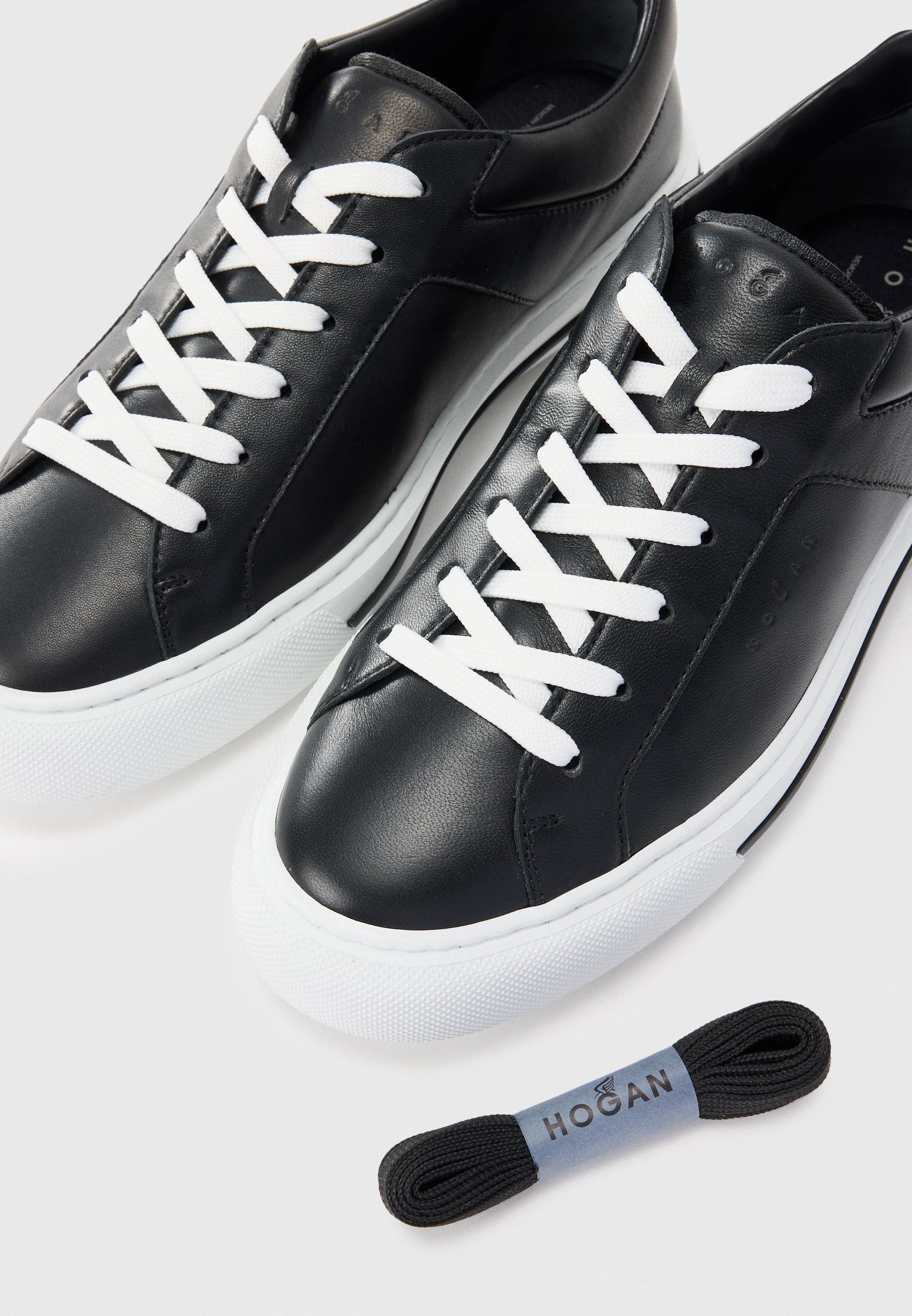 HOGAN Trainers - nero