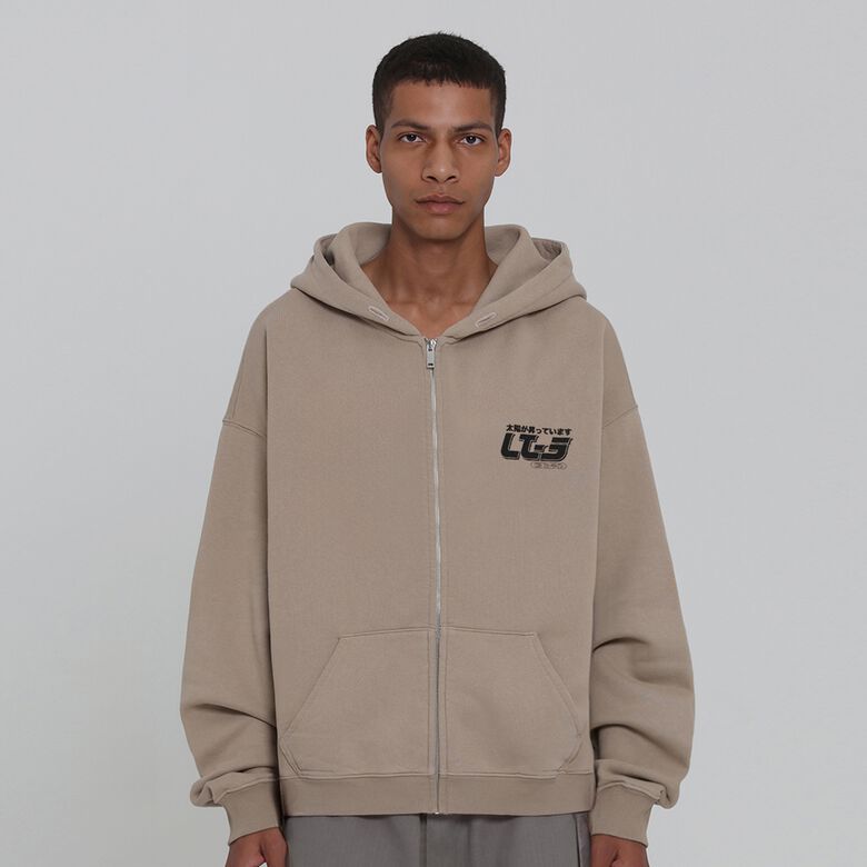 Sudadera con capucha y cremallera Okami