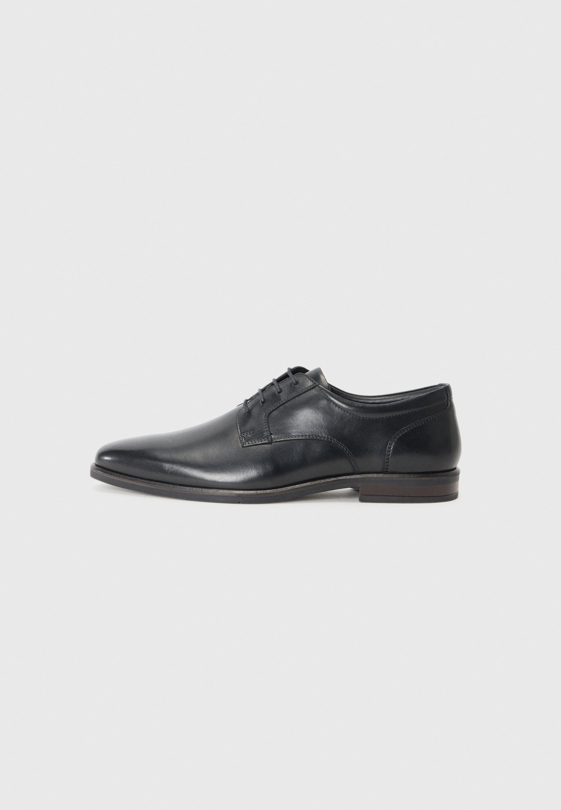 Pier One LEATHER - Slimme veterschoenen - zwart