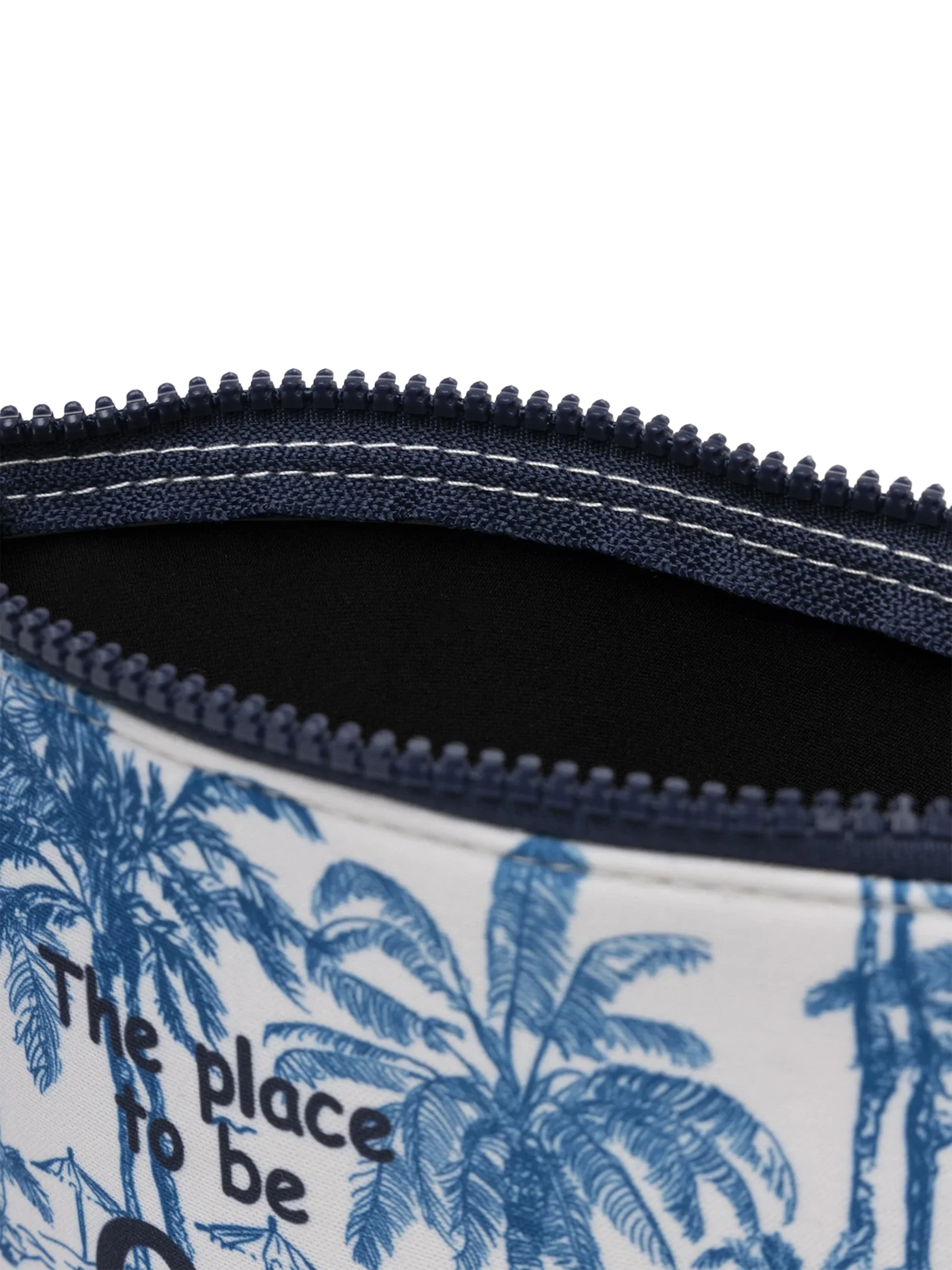 Aline clutch tas van scuba-stof met toile de jouy-print.