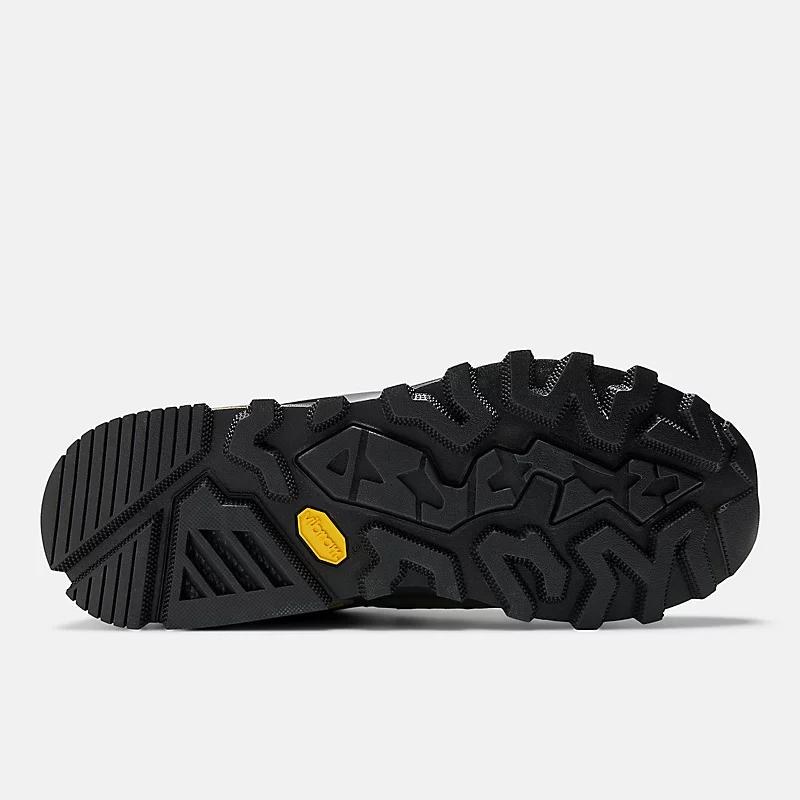 Homme 580 - Kombu mit Schwarz und leuchtendem Gold