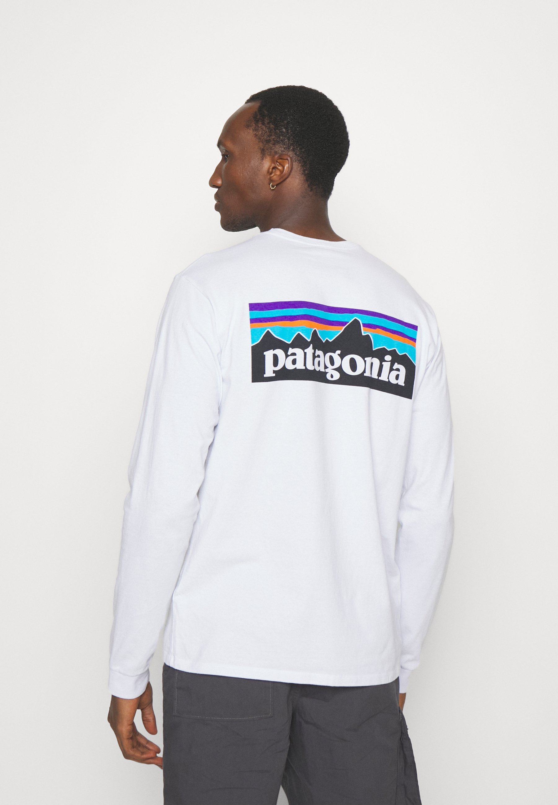 T-shirt Patagonia LOGO - Haut à manches longues - blanc