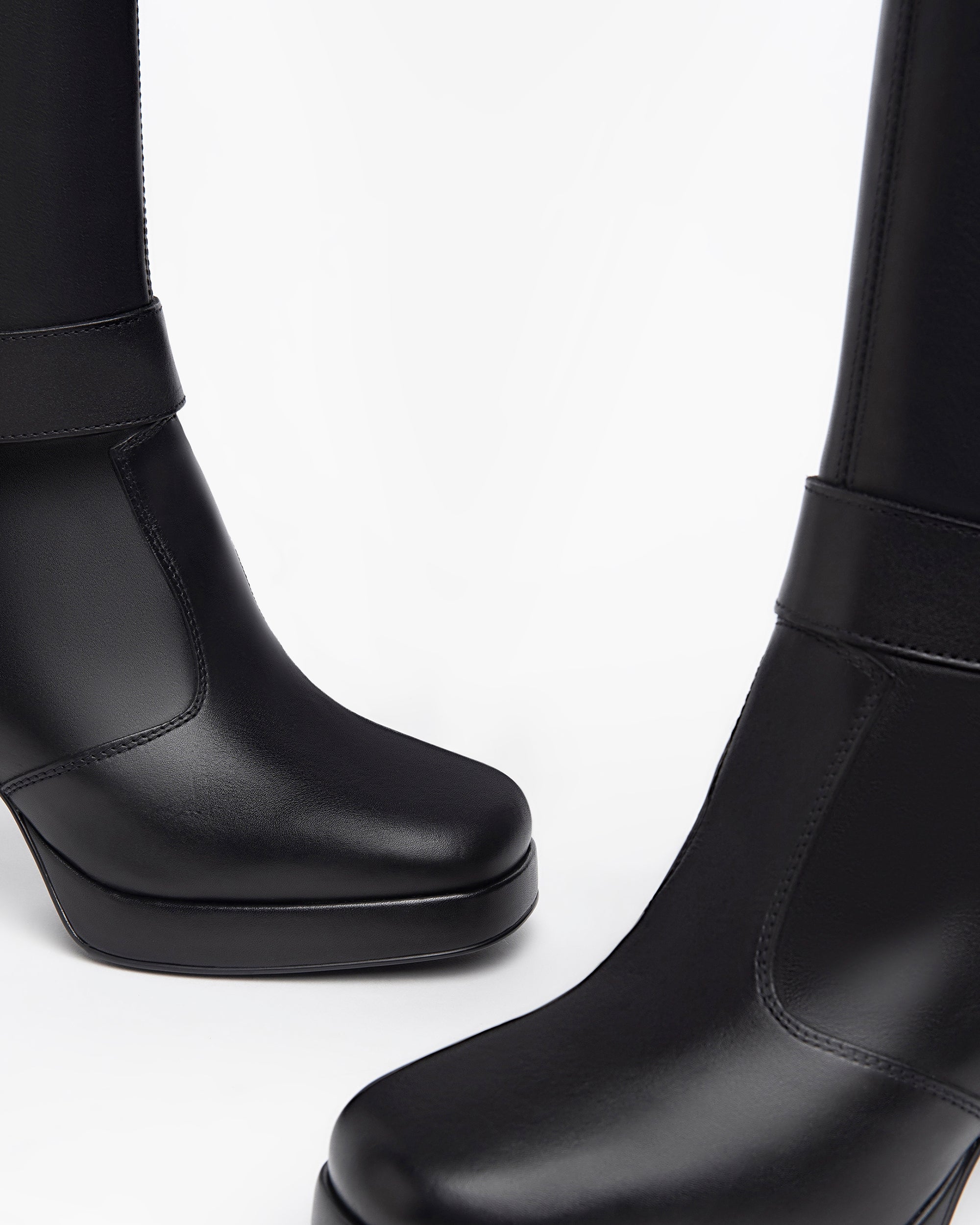  Bottes en cuir pour femmes