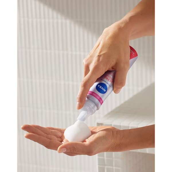 NIVEA Hold 5 Ultra Strong pjena za oblikovanje kose 150ml