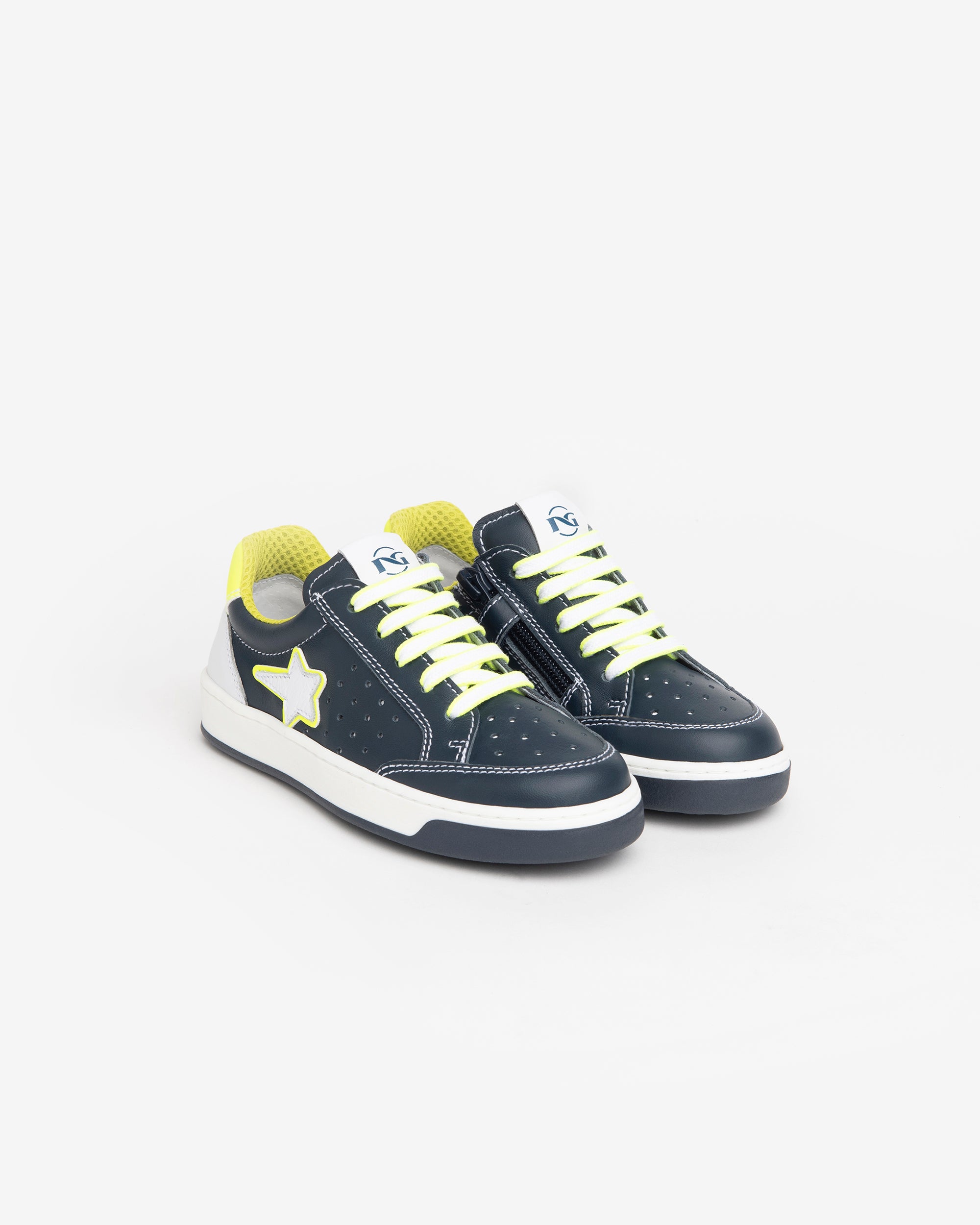  Baskets Junior pour enfants en cuir et matières techniques