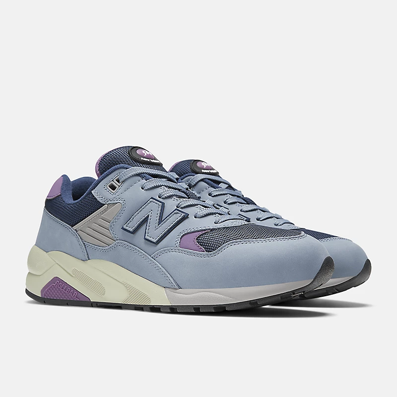 Męski modello 580 – Arctic Grey con granatem NB e odcieniem Dusted Grape