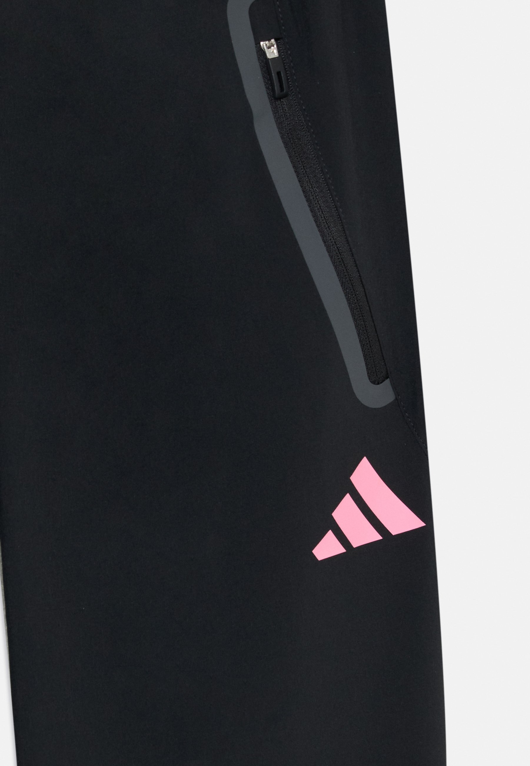 Adidas Performance JUVENTUS TIRO25 COMPETITION TECH TRAVEL PANT KIDS UNISEX - Pantaloni da tuta - nero/rosa celestiale