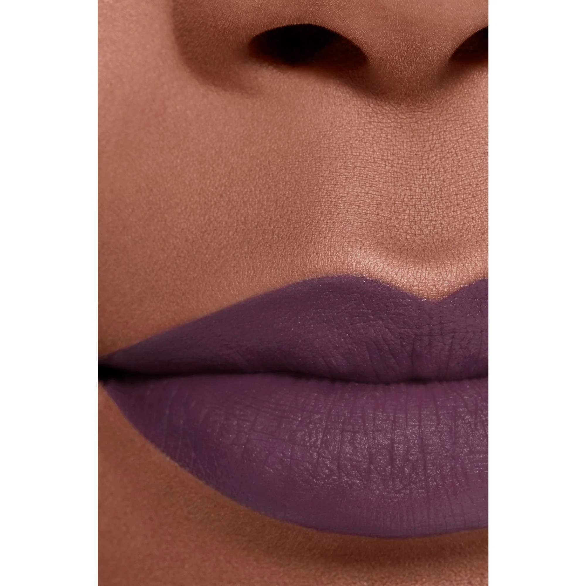 ROUGE ALLURE LIQUID VELVET - IL ROSSETTO FLUIDO OPACO INTENSO ULTRA-TENUTA