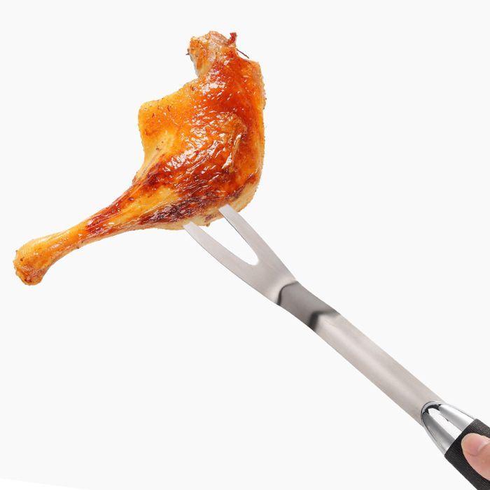 Juego de utensilios profesionales para barbacoa: tenedor para carne, pinzas para parrilla y espátula de acero inoxidable, aptos para uso alimentario.