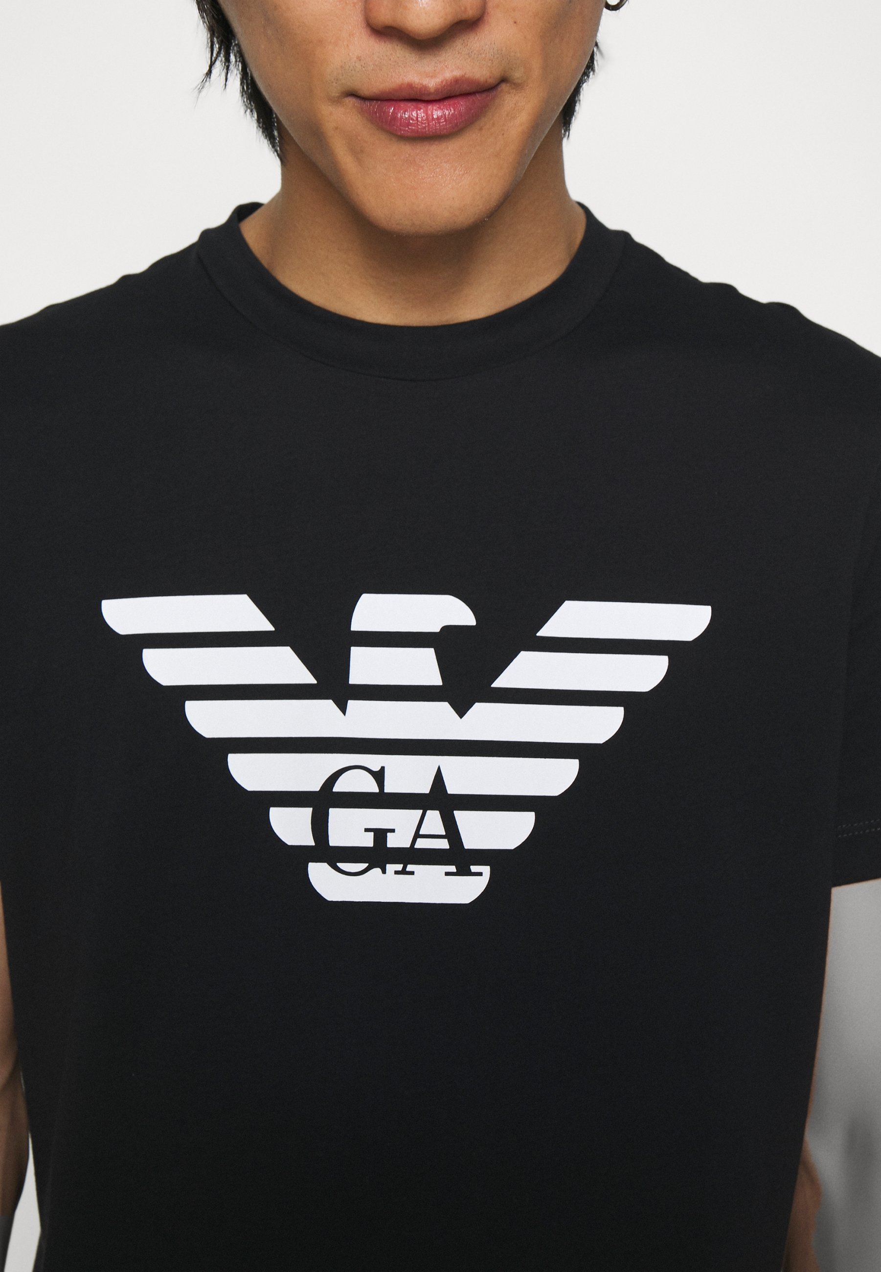 T-shirt stampata Emporio Armani - blu navy