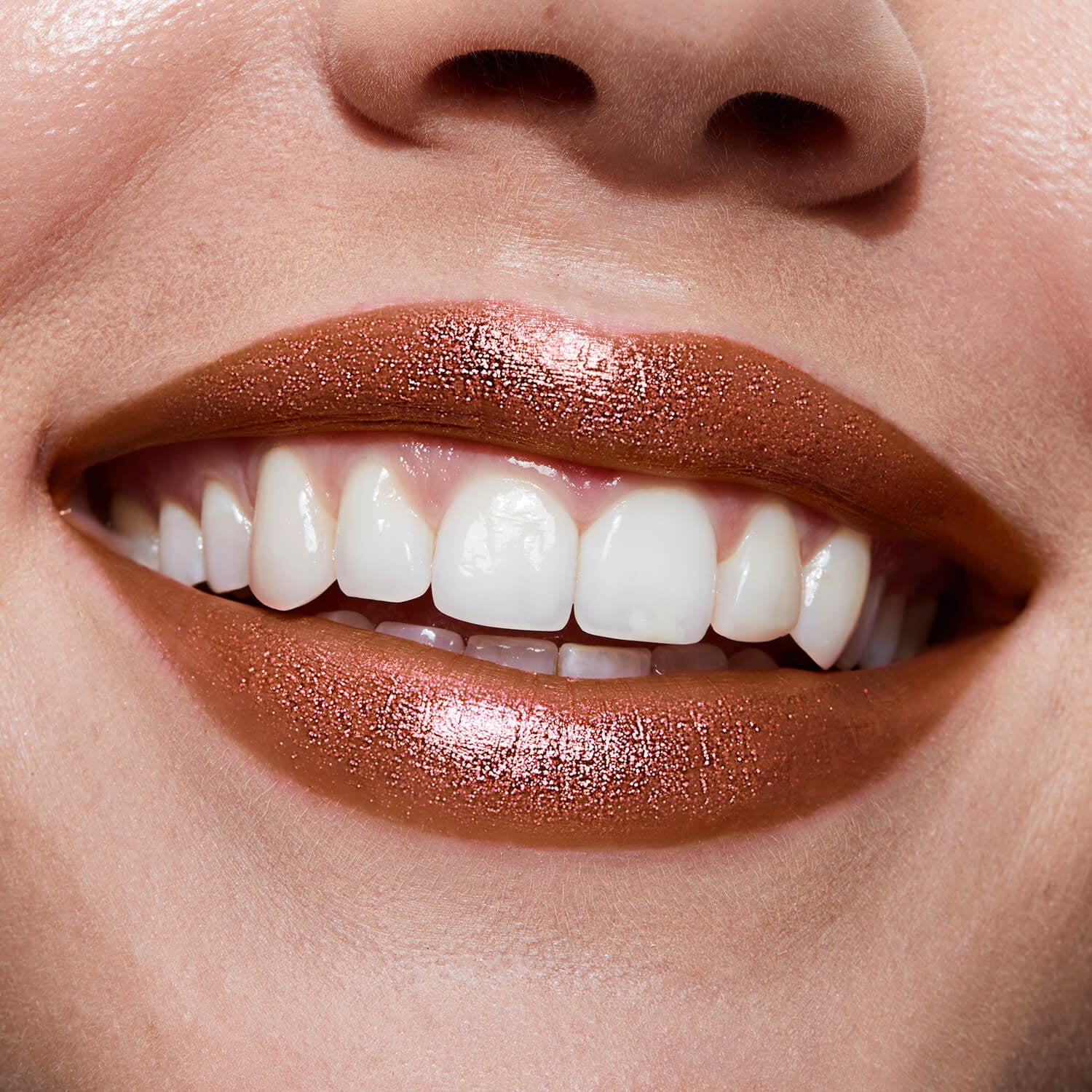 Lip Color Rossetto Ultra Shimmer - Rossetto brillante