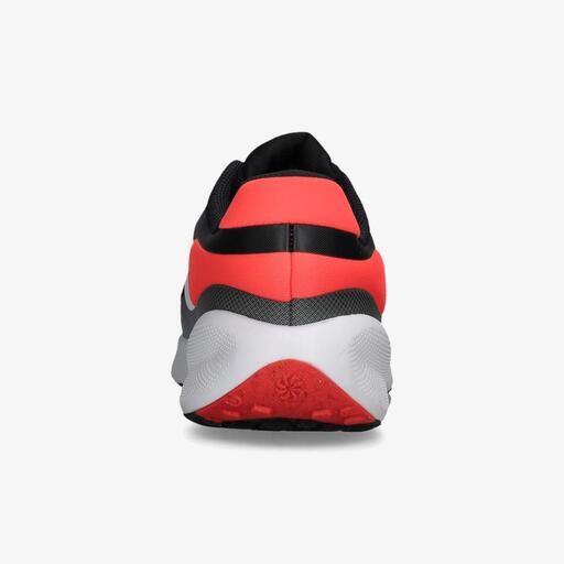  Nike Revolution 7