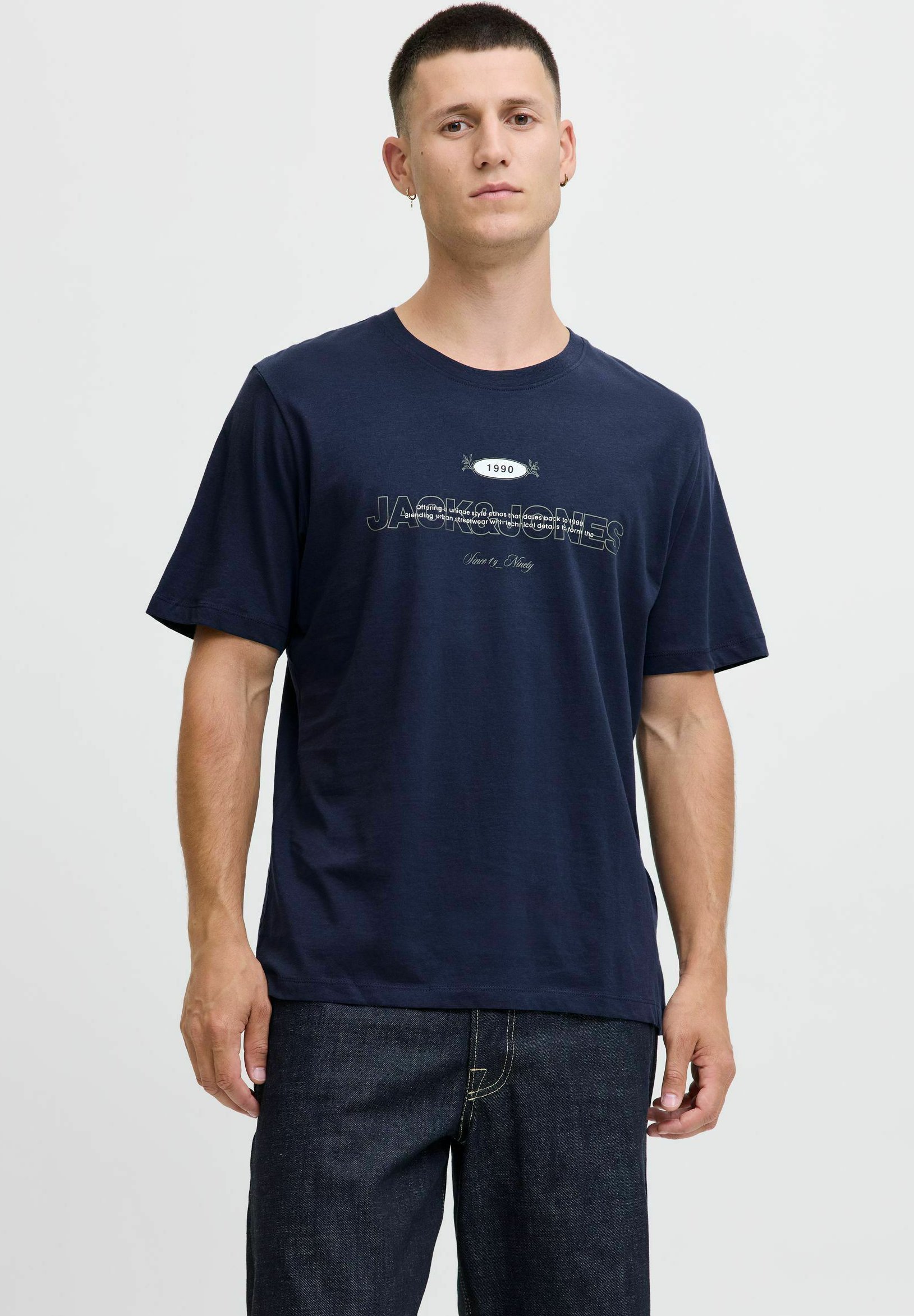 Jack & Jones GEDRUCKT - T-shirt met print - marineblauwe blazer