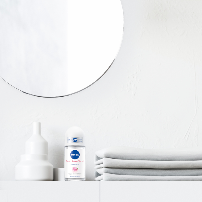 Nivea Rose Touch
