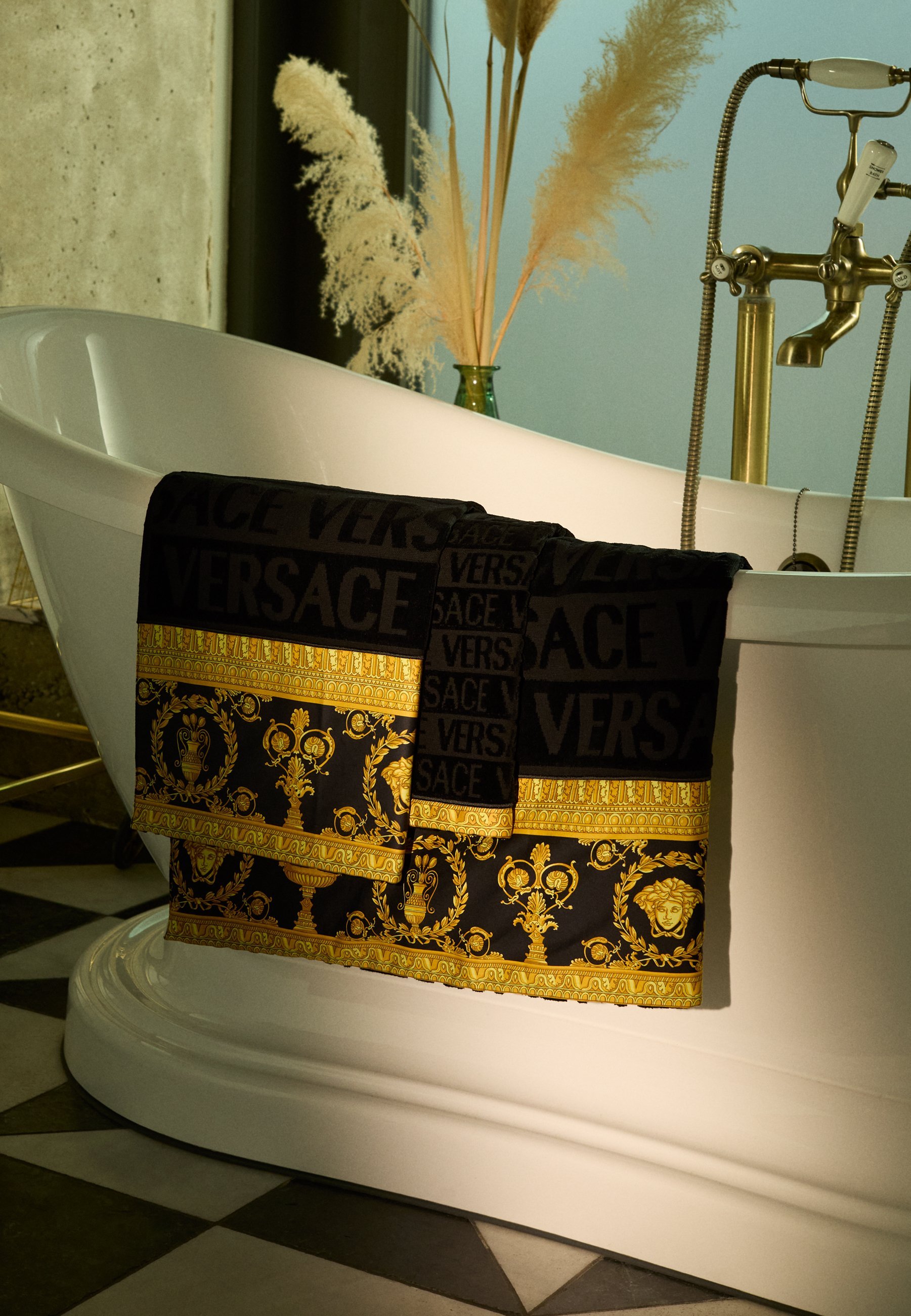 Versace badlinnen