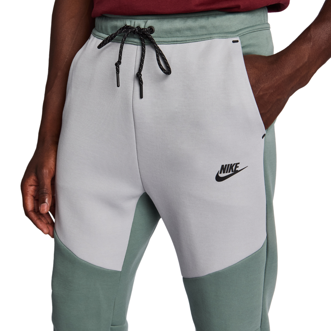 Nike Tech Fleece