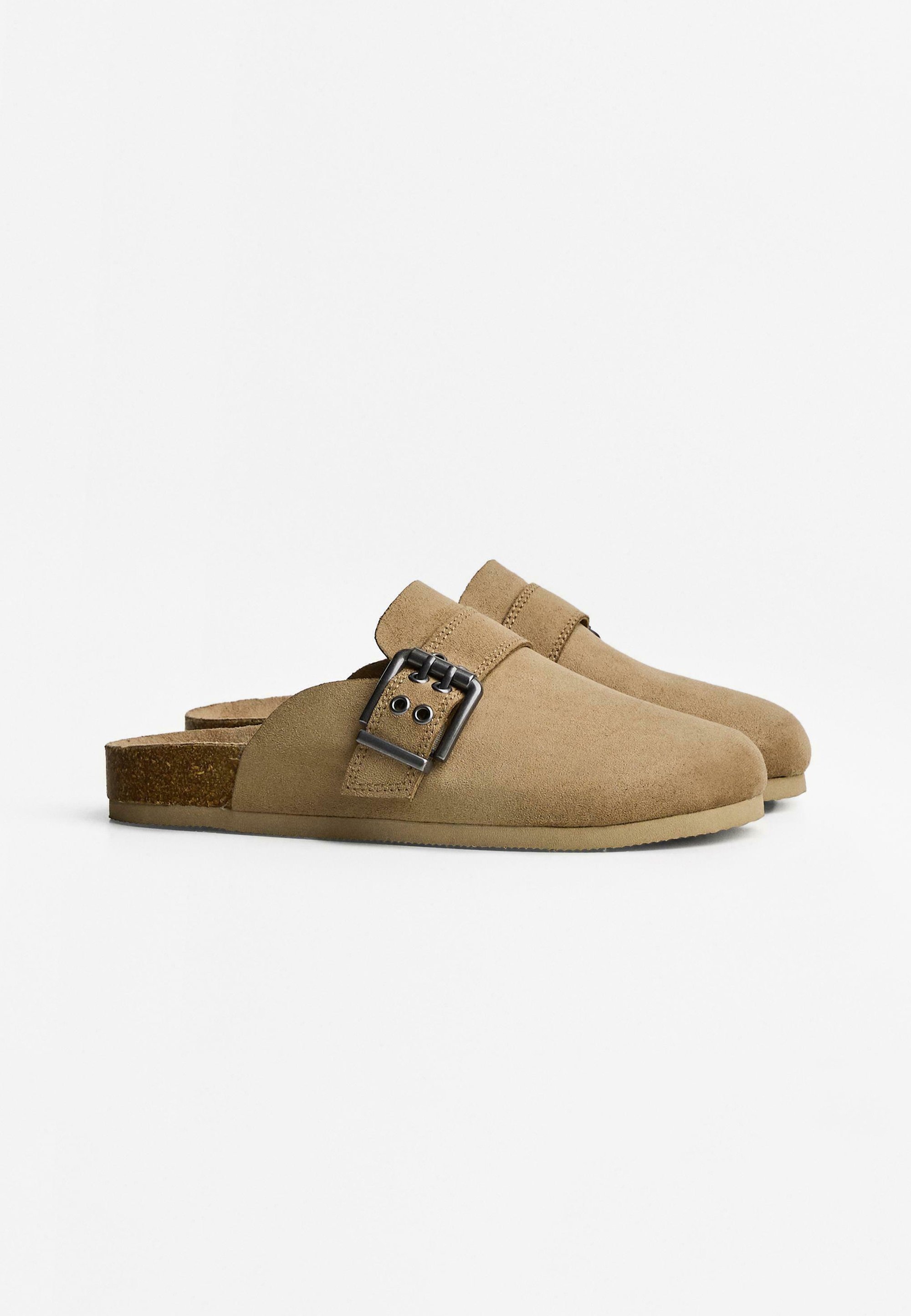 Bershka gespdetails - Klompen - zand