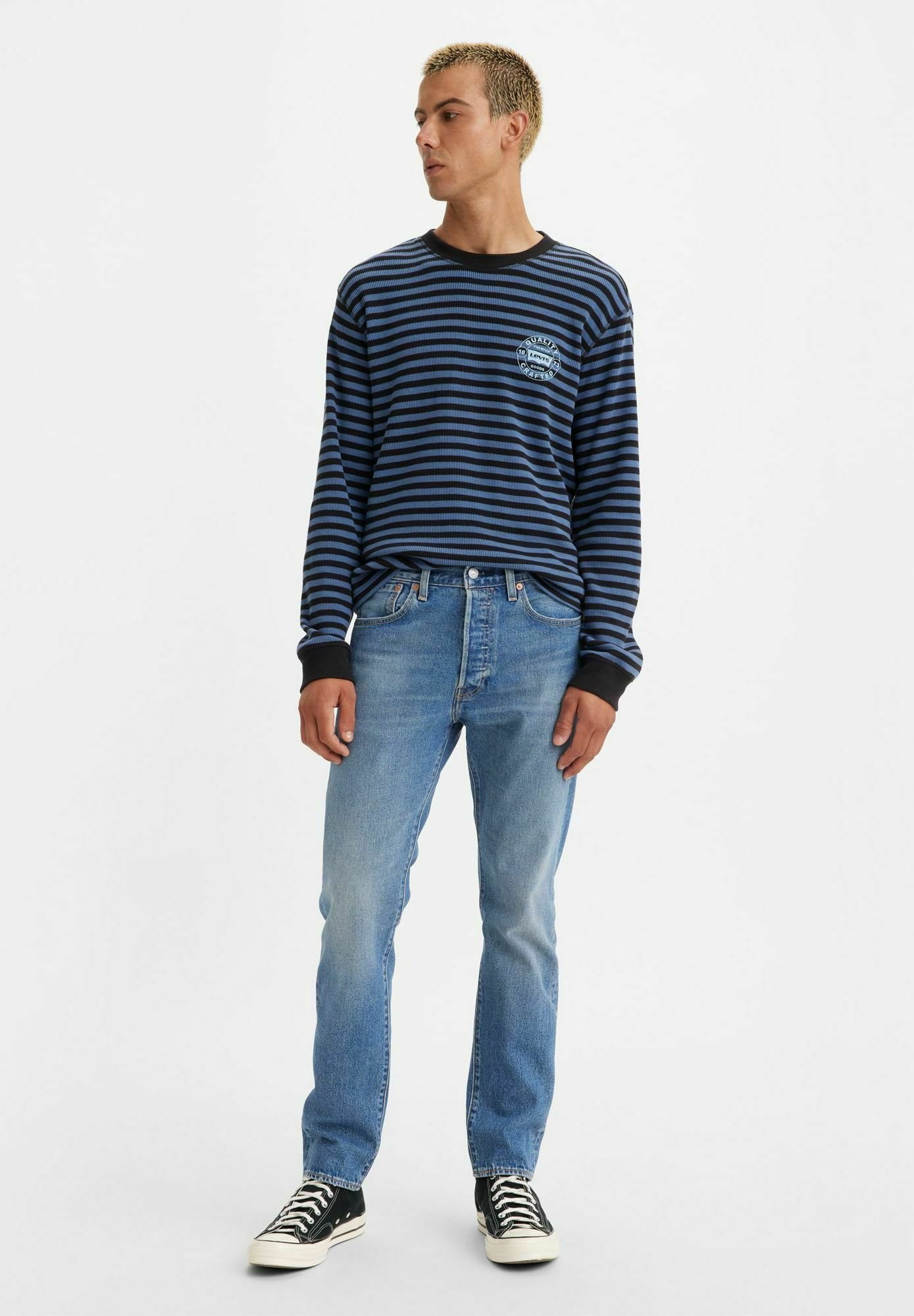 „Levi's® Slim fit“ džinsai – perkeltas į kitas vietas