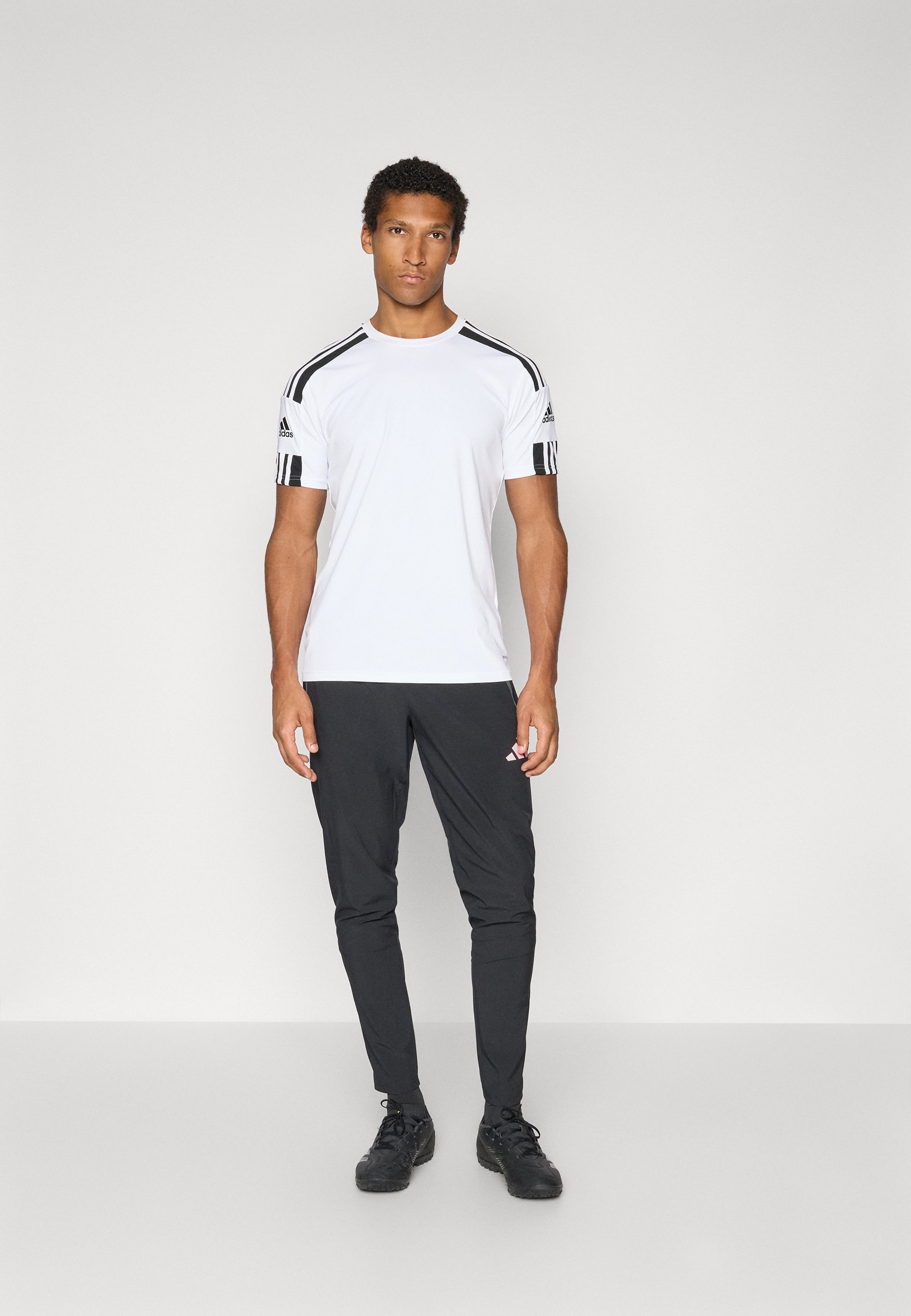 adidas Performance JUVENTUS TIRO25 COMPETITION VIS TECH TRAVEL PANT - Trainingsbroek - zwart/roze