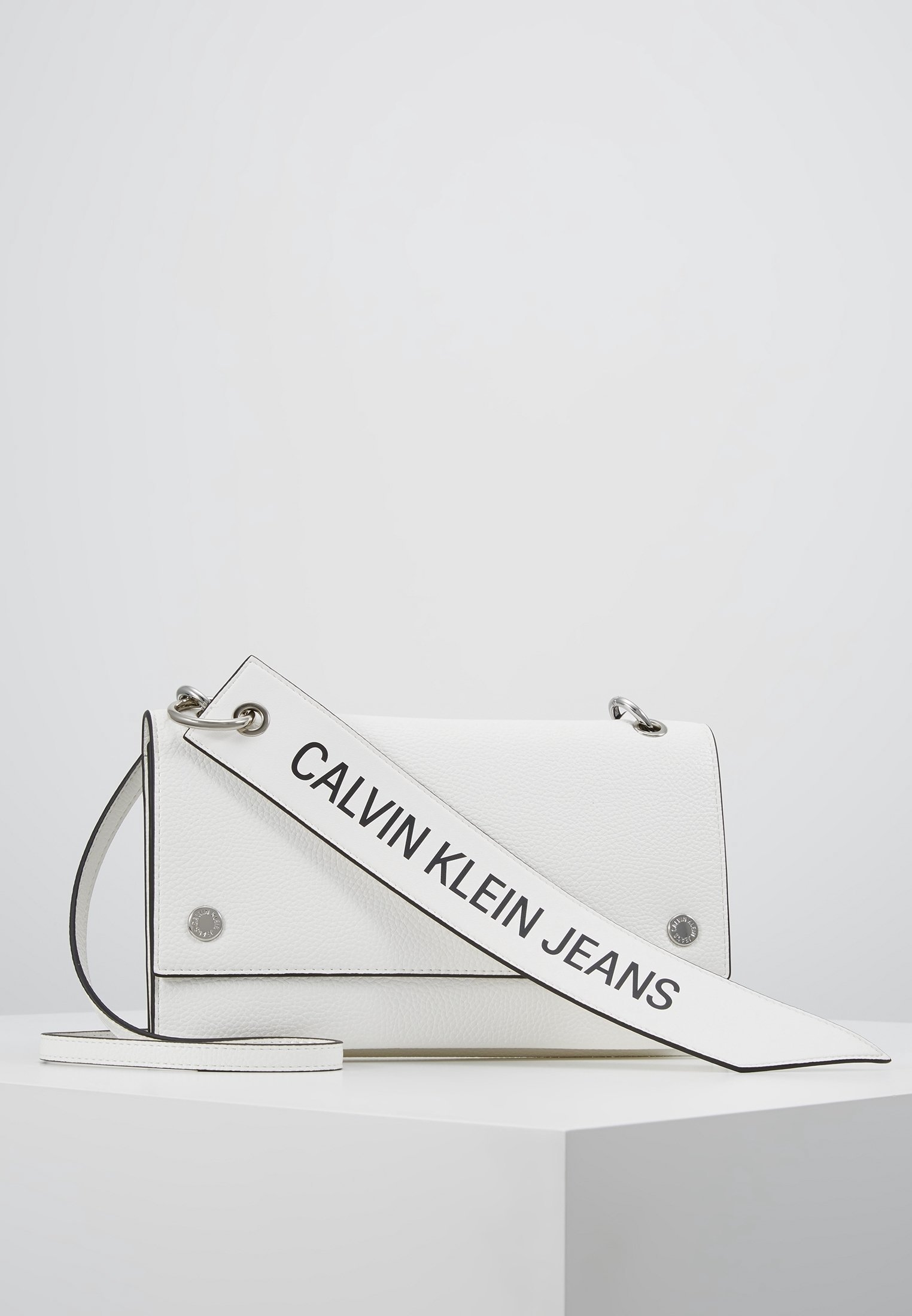 Borsa a tracolla Calvin Klein Jeans - bianca