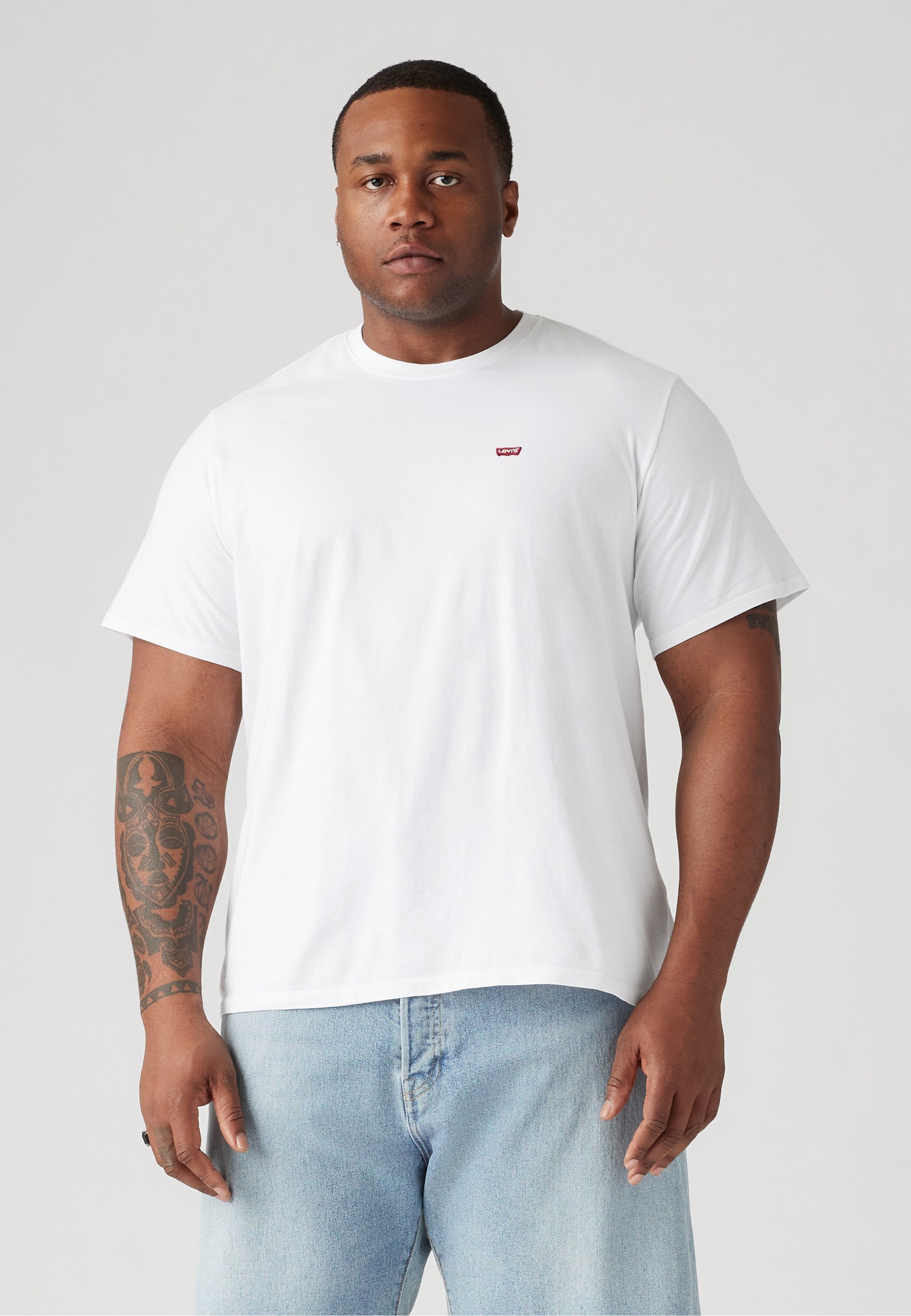 Levi's® Plus spausdinti marškinėliai – balti