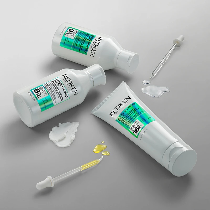Redken Acidic Bonding Curls regeneracijski šampon za kodraste lase