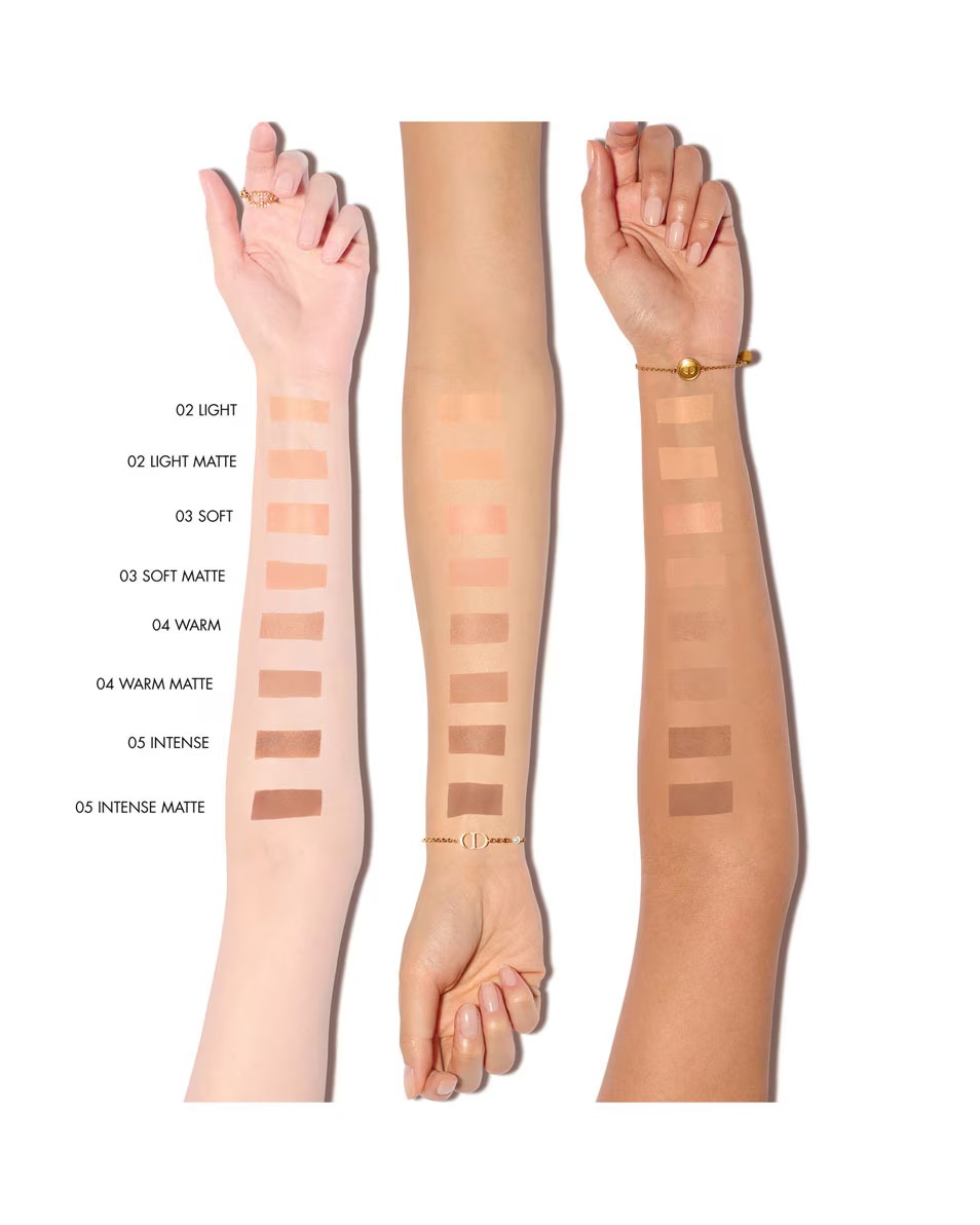 DIOR Dior Forever Nude Bronze - Pudră bronzantă cu strălucire naturală sau finisaj mat