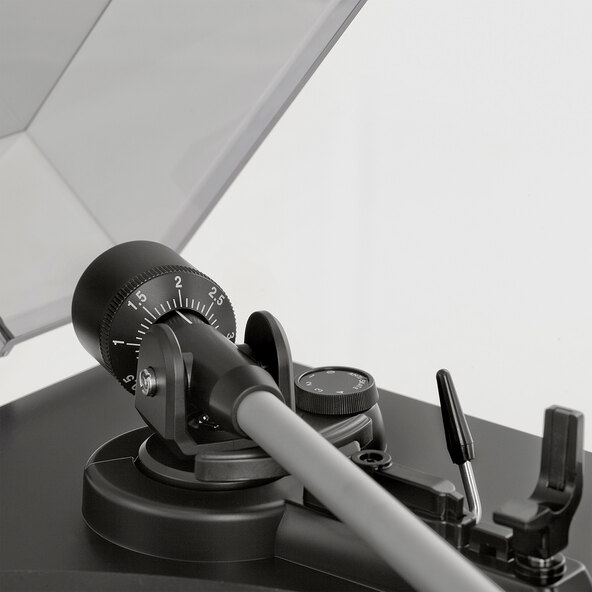 Turntable with digitization function, TECHNIPLAYER LP 200