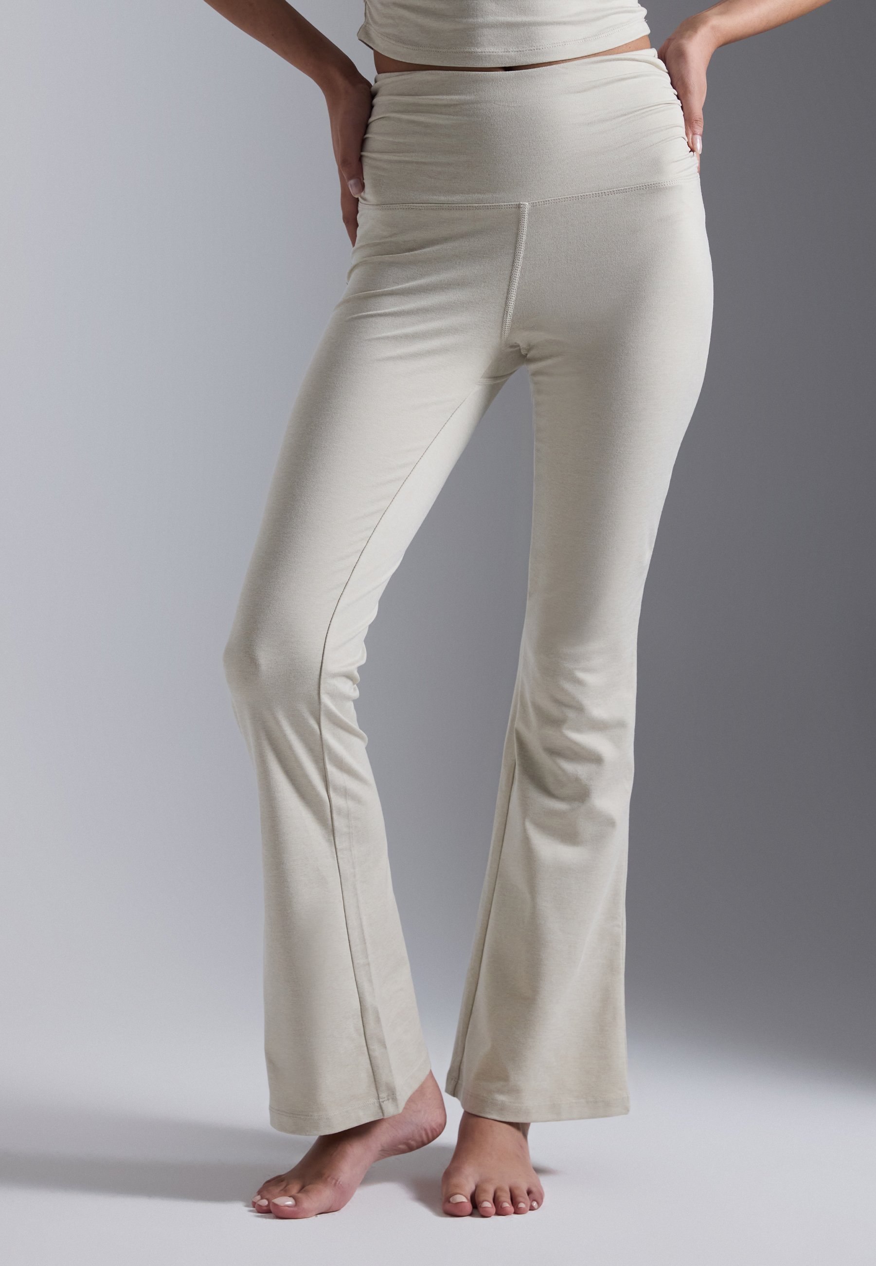Even&Odd active FLARED HIGH RISE LEGGINGS MET RUCHTEN AAN DE ZIJKANT - Leggings - gemêleerd beige